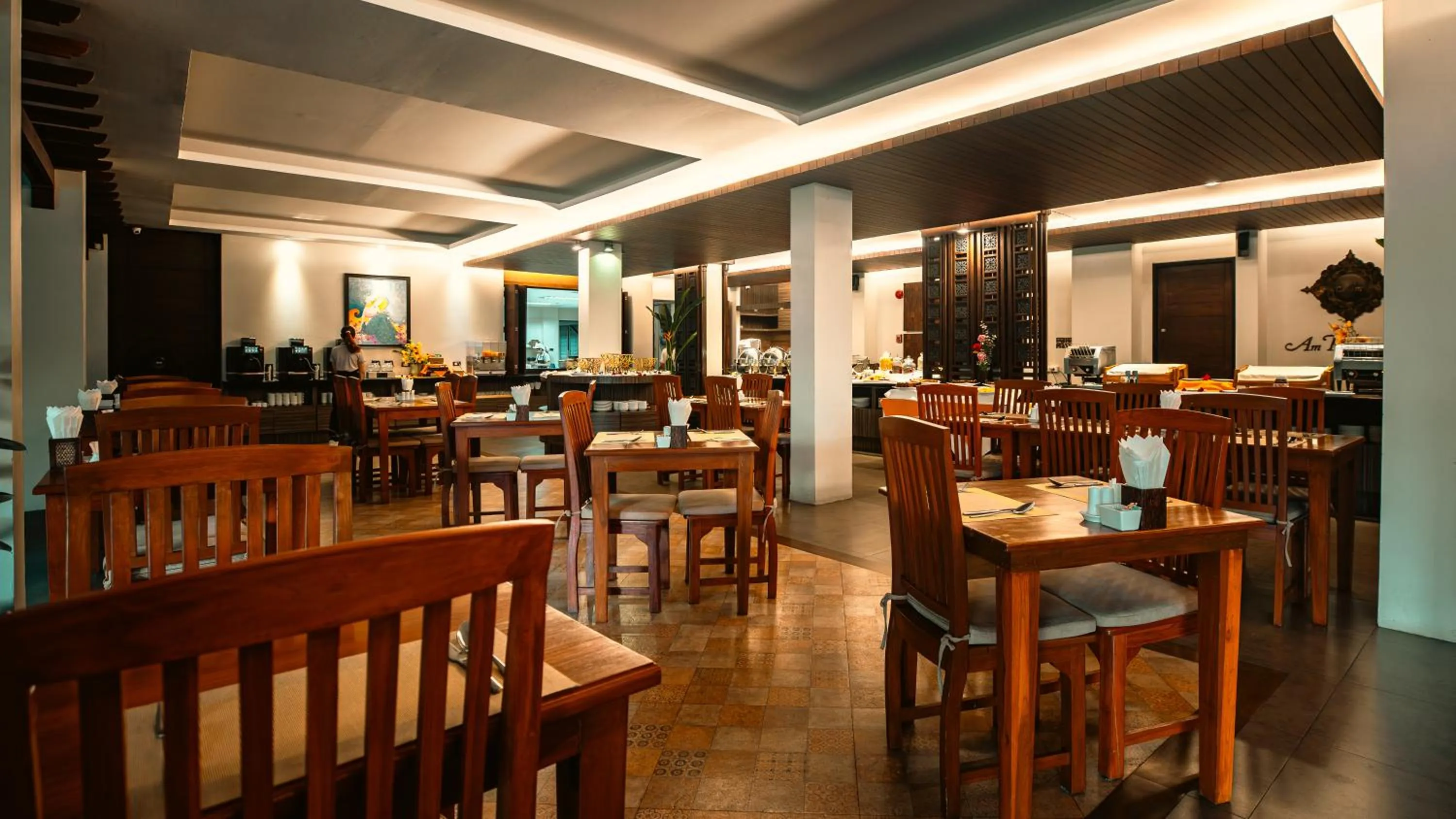 Restaurant/places to eat in Am Samui Palace