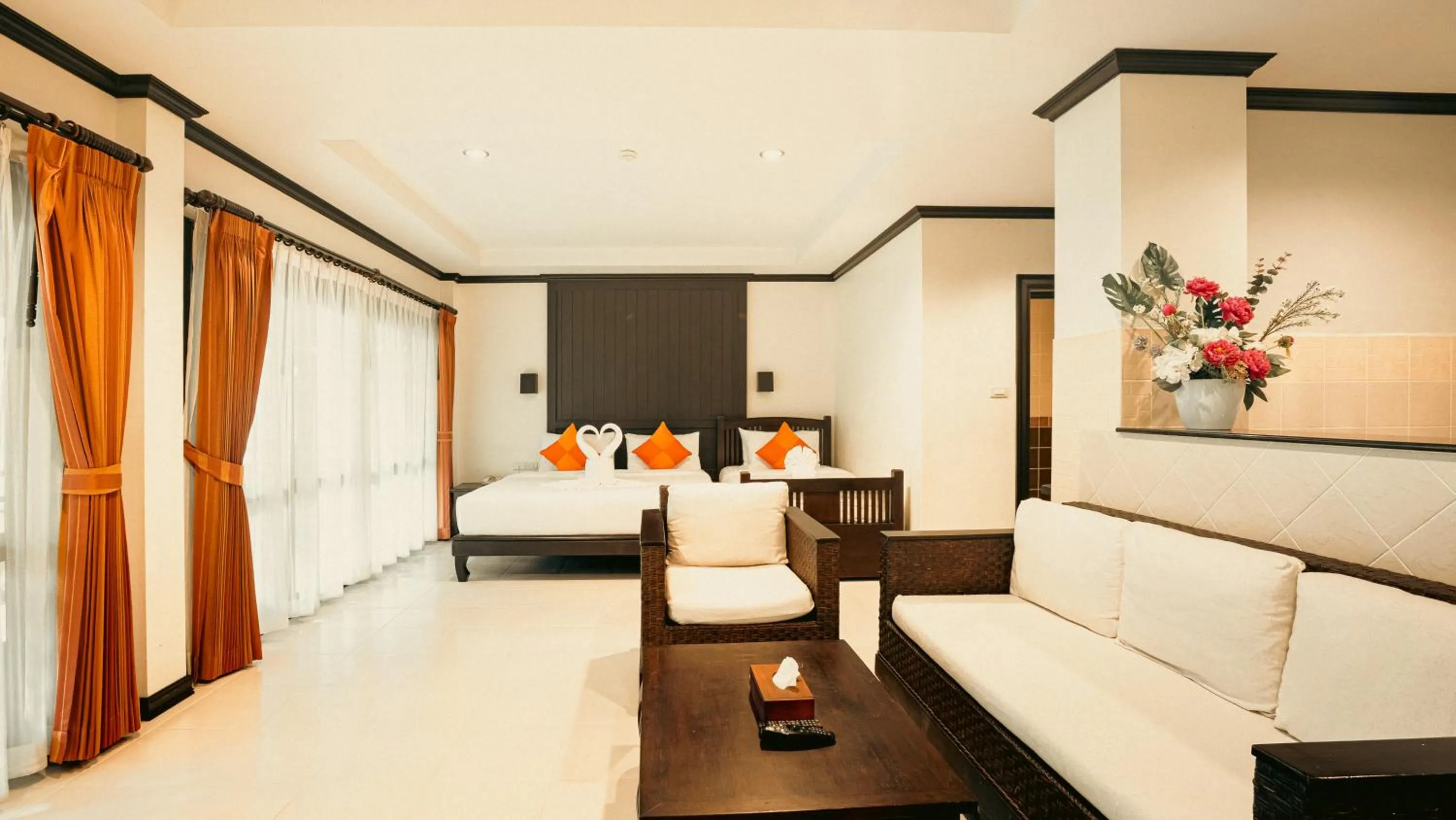 Bed in Am Samui Palace