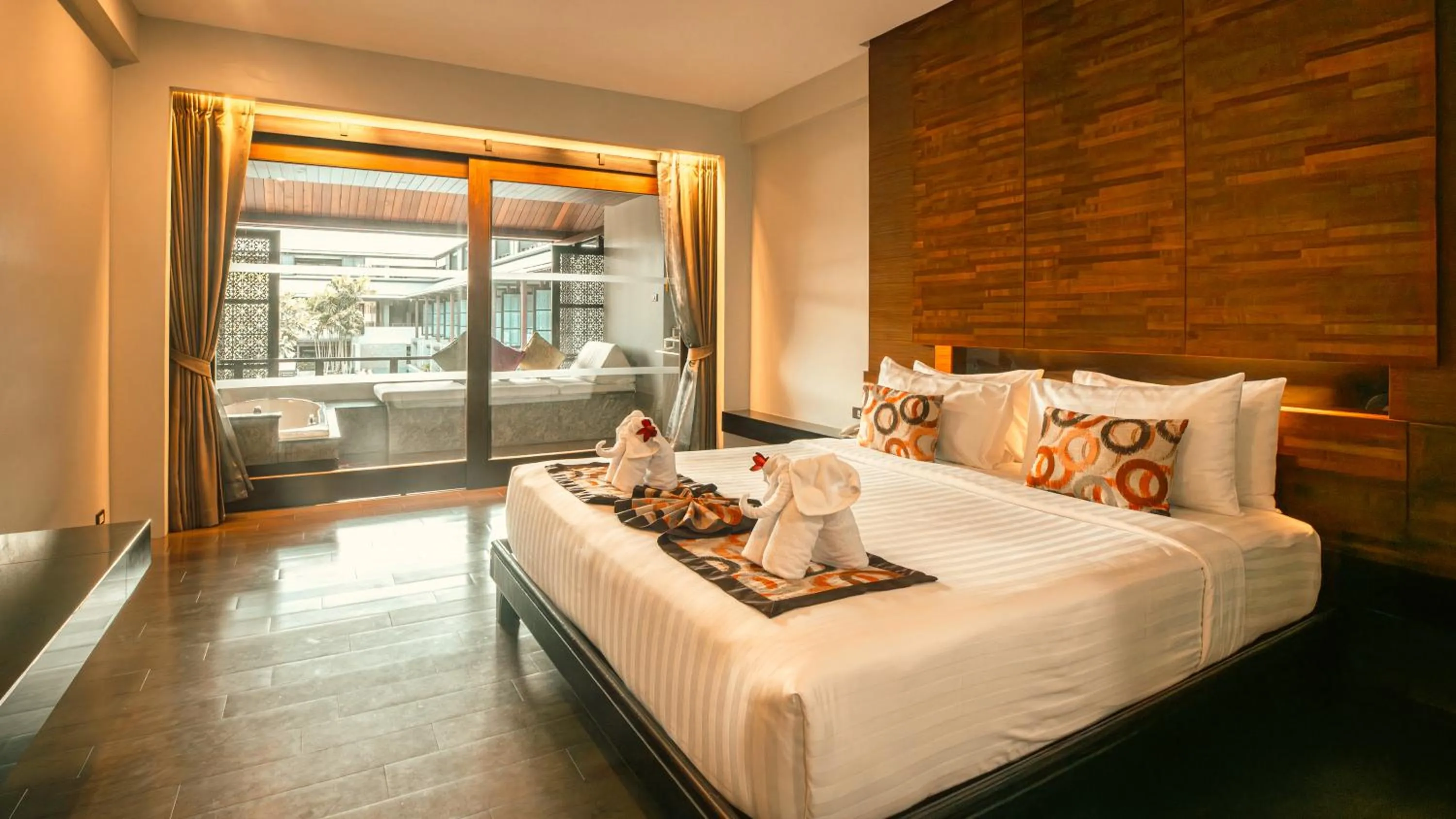 Bed in Am Samui Palace