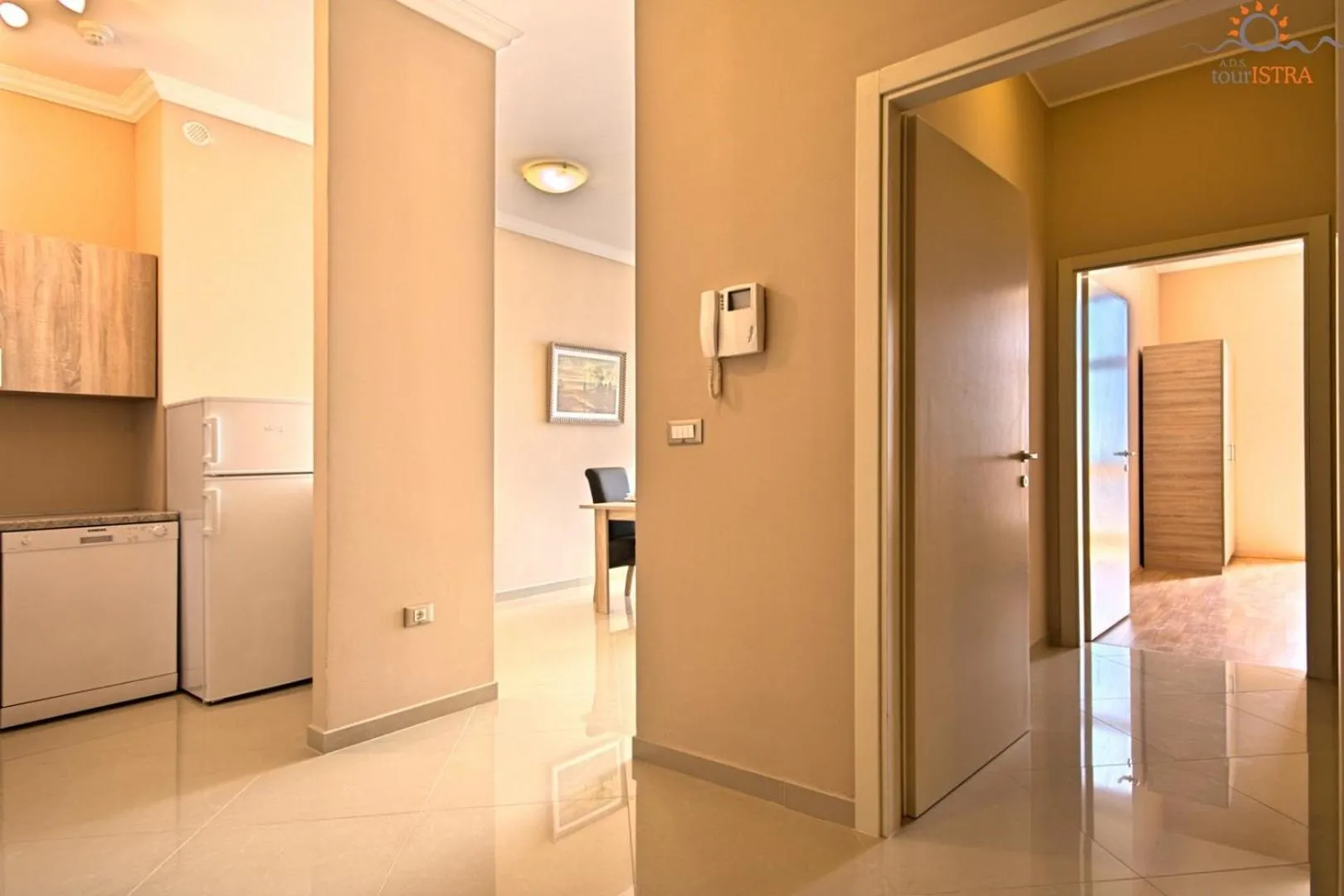 Kitchen or kitchenette in Rotonda Inn Novigrad