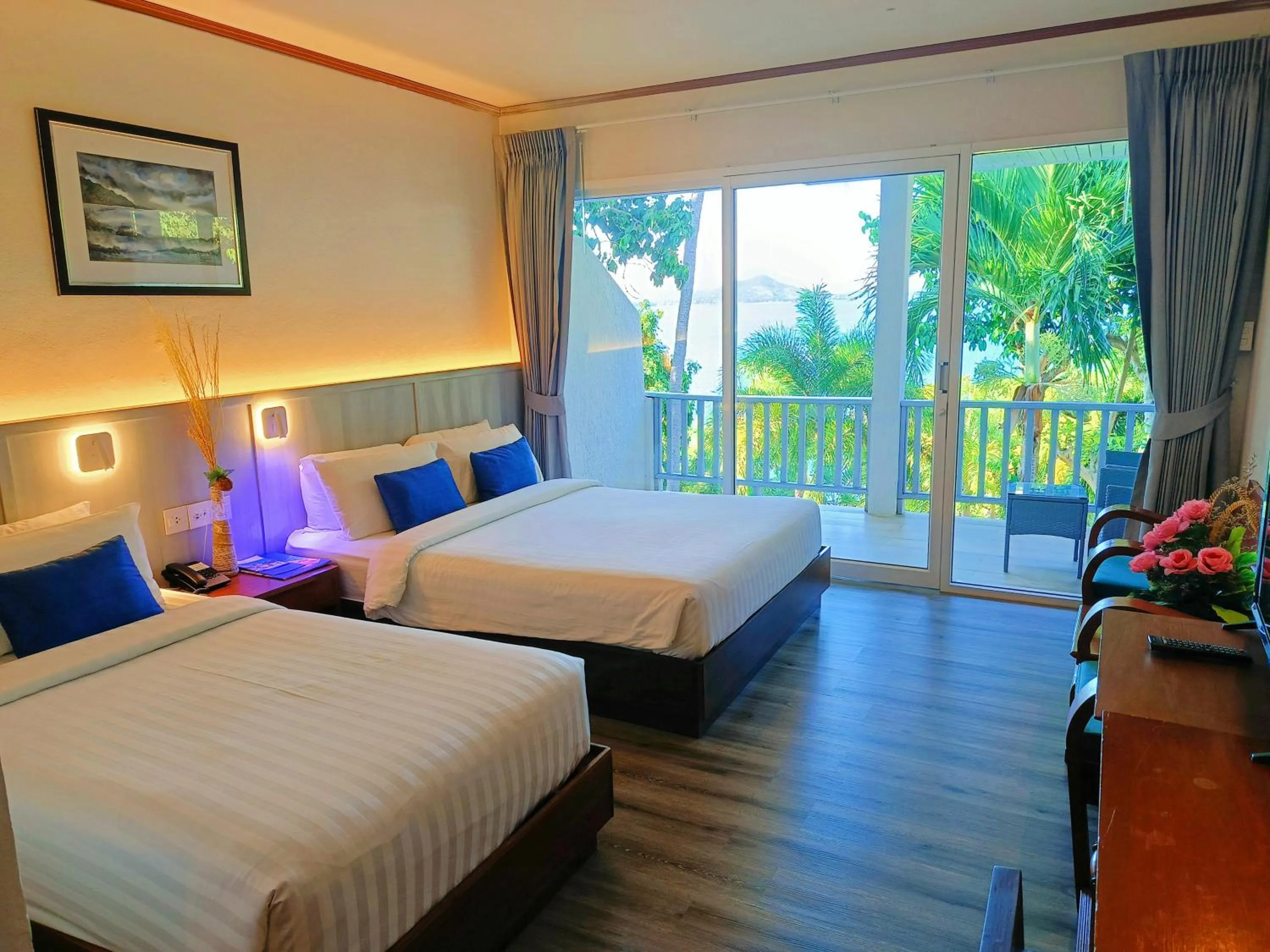 Bed in Coral Cliff Beach Resort Samui - SHA Plus