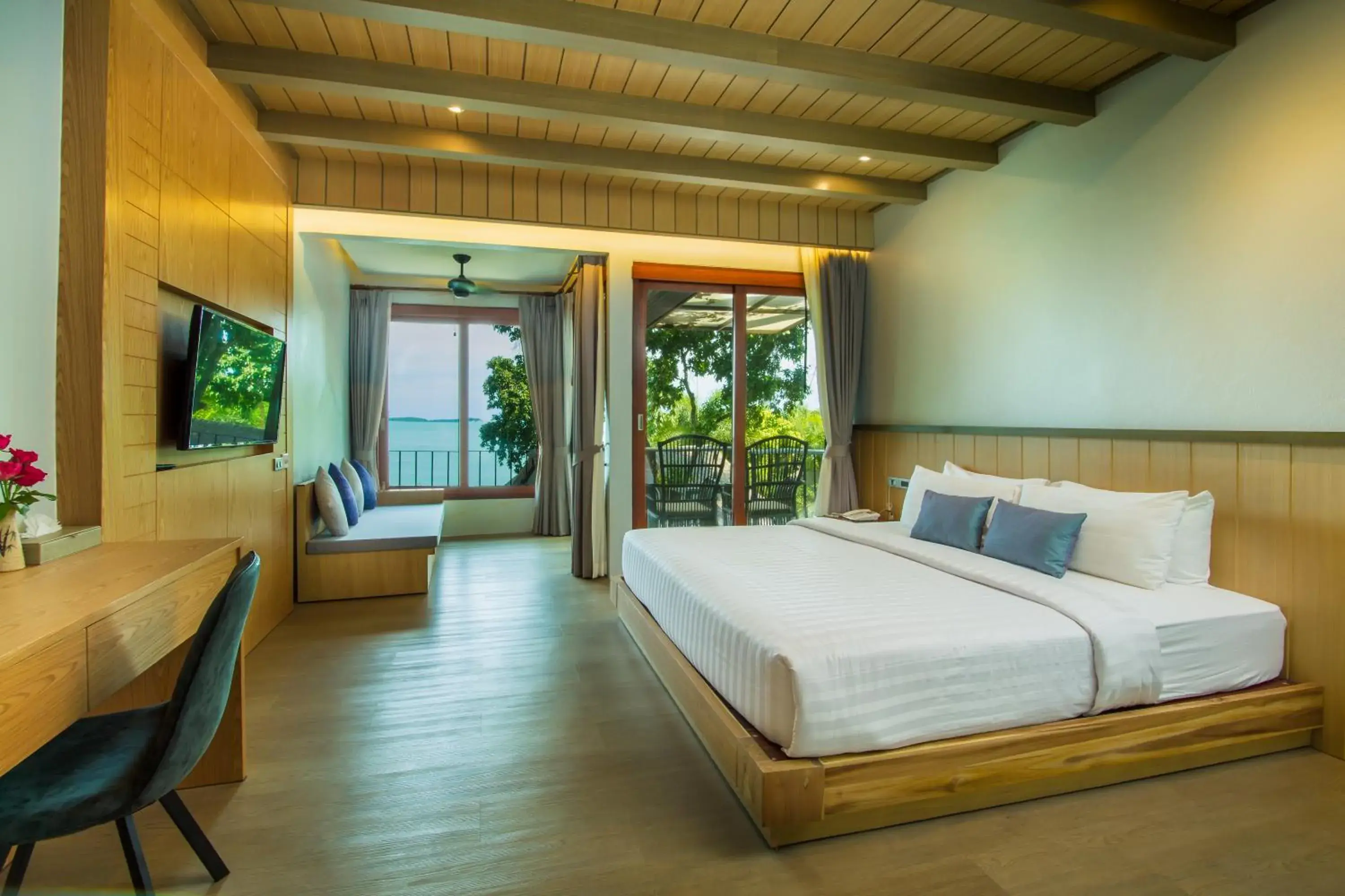 Deluxe Double Room with Balcony in Coral Cliff Beach Resort Samui - SHA Plus Deluxe Double Room with Balcony in Coral Cliff Beach Resort Samui - SHA Plus