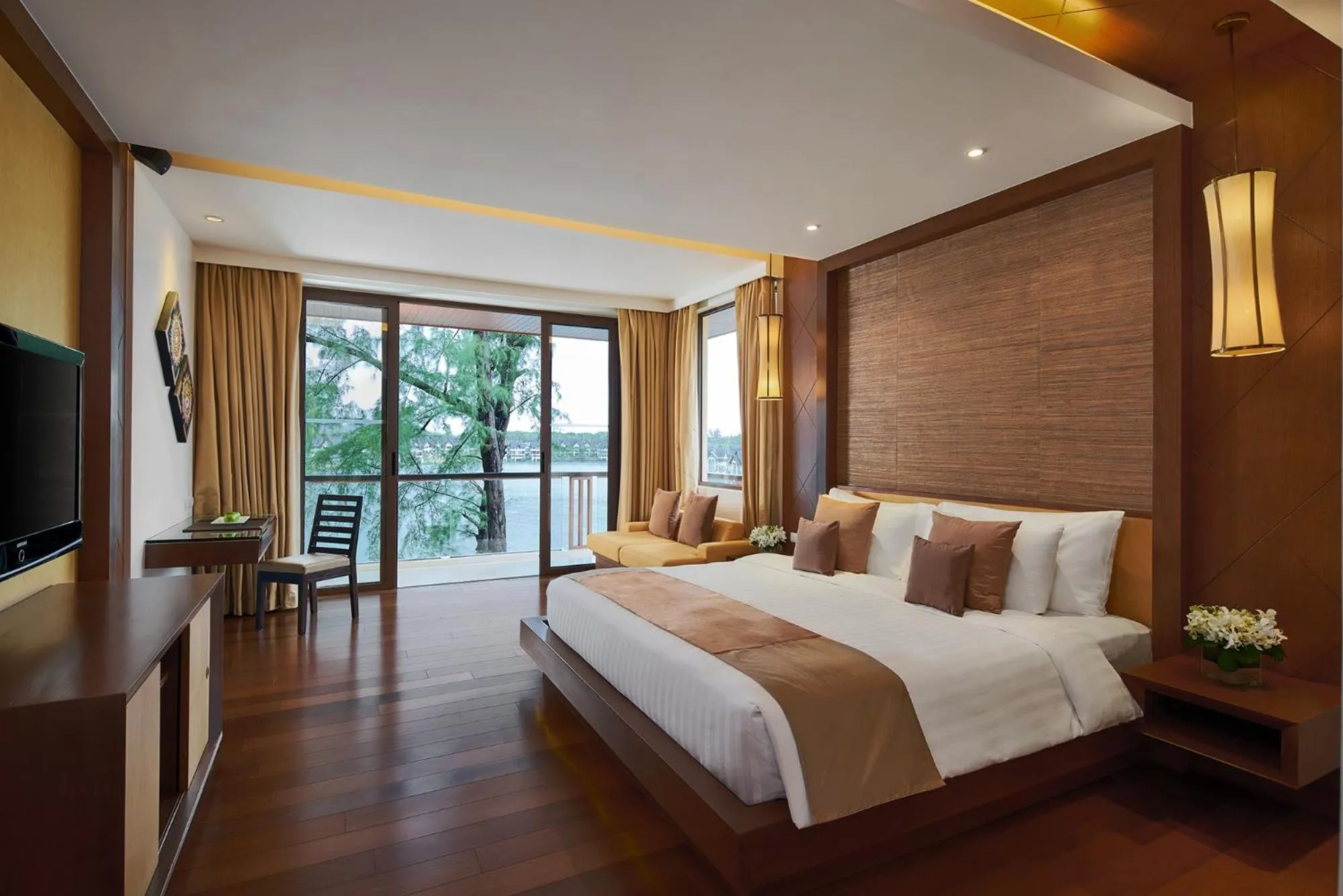 Bedroom, Bed in Mövenpick Resort Bangtao Beach Phuket