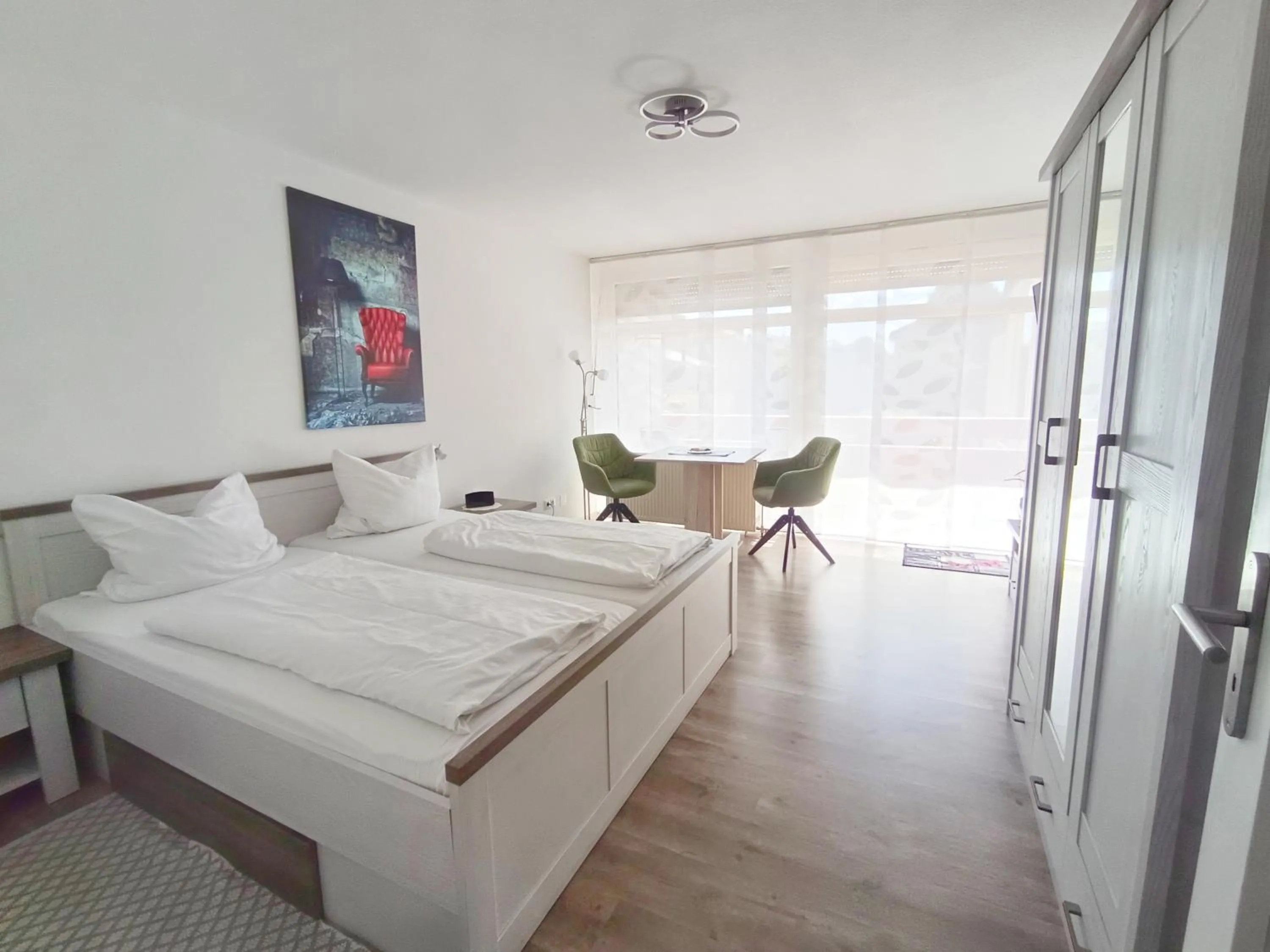 Photo of the whole room, Bed in Appartementhaus Nürnberg