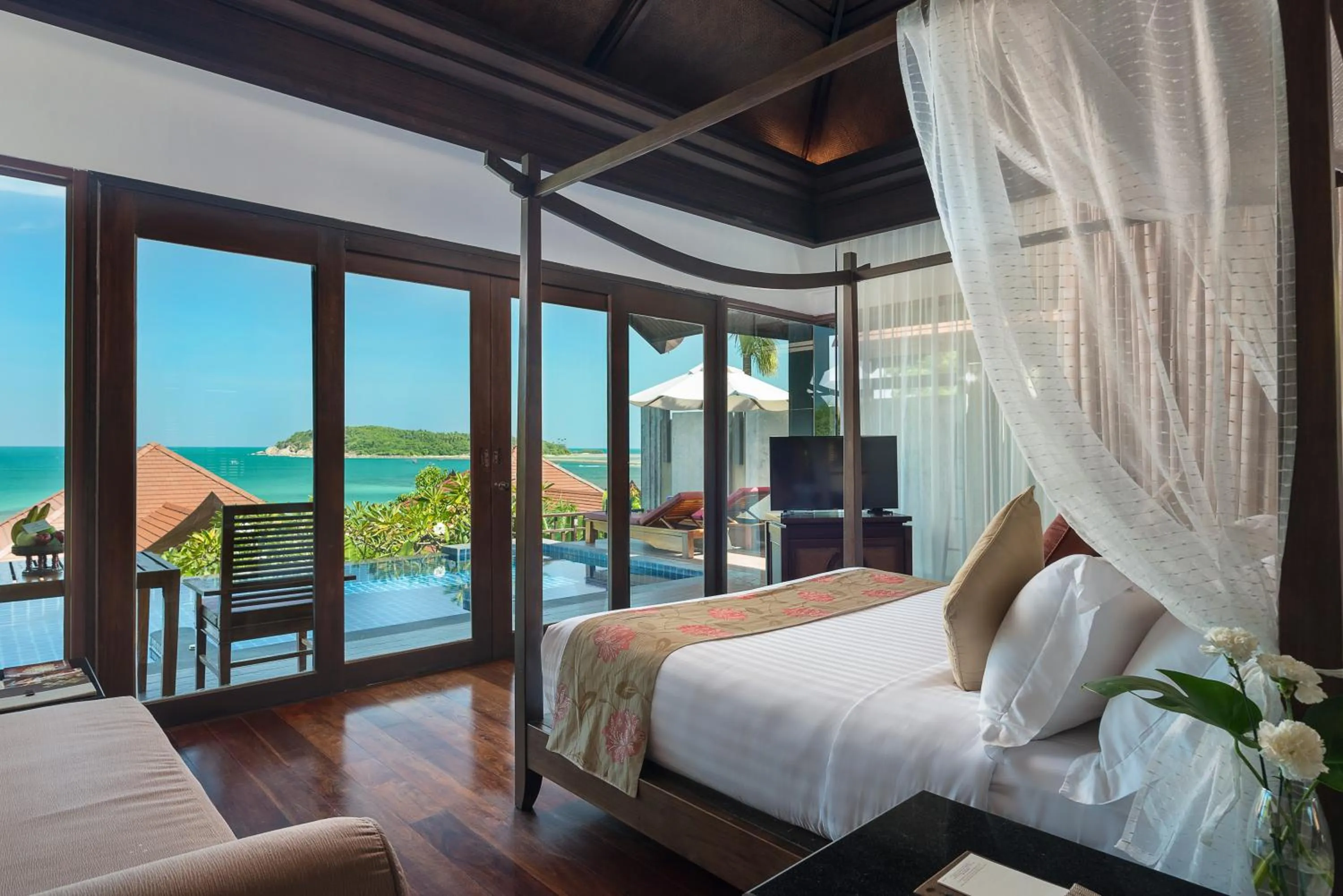 Balcony/Terrace, Bed in Nora Buri Resort & Spa - SHA Extra Plus