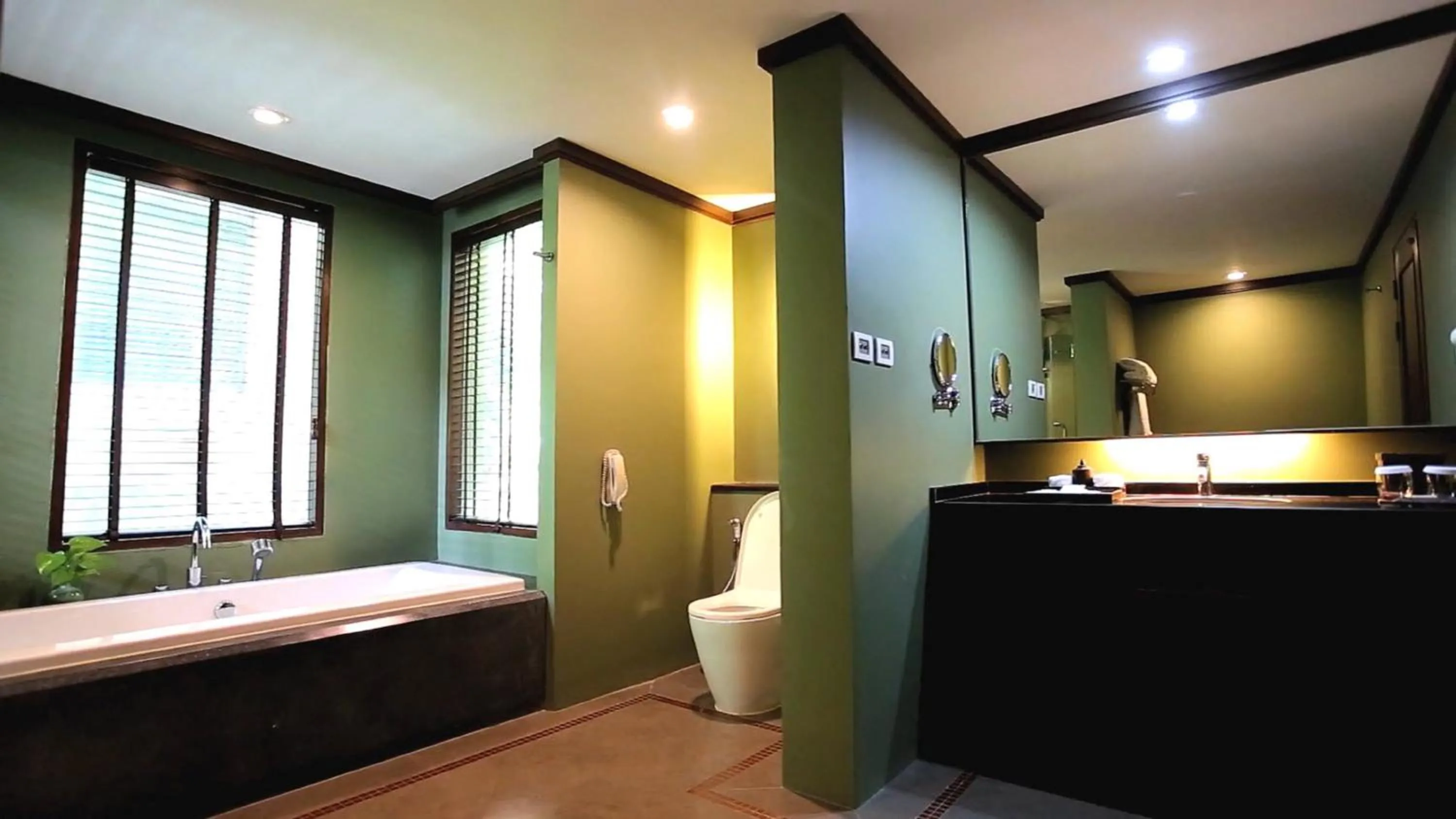 Bathroom, Bed in Nora Buri Resort & Spa - SHA Extra Plus