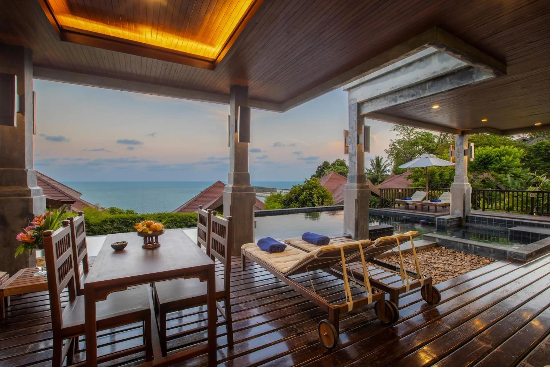 Swimming pool in Nora Buri Resort & Spa