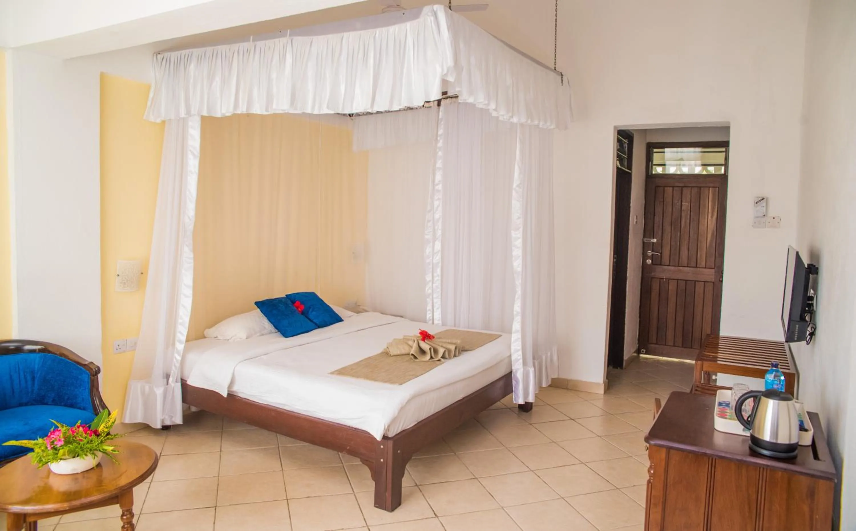 Bed in Nyali Beach Holiday Resort