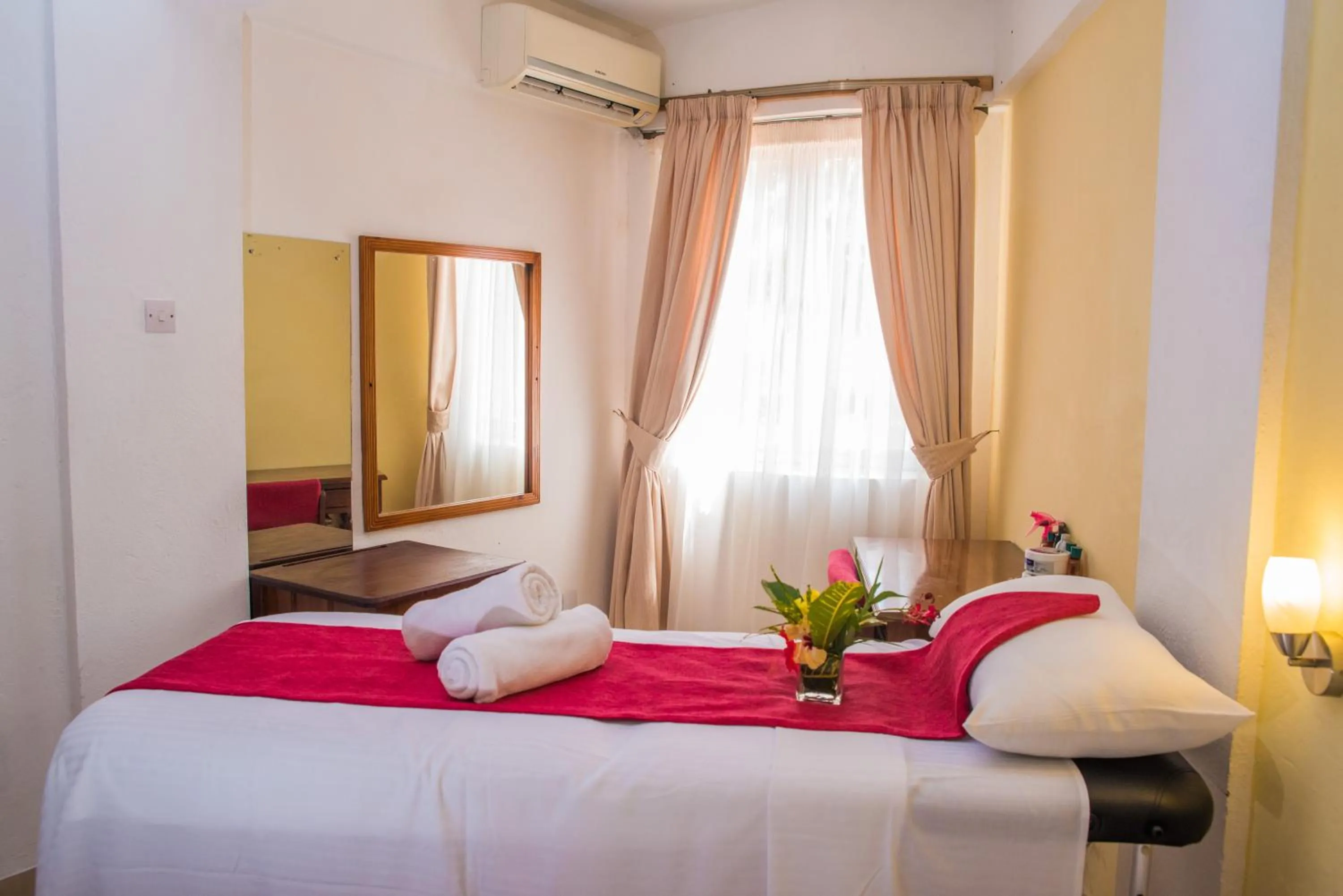 Spa and wellness centre/facilities, Bed in Nyali Beach Holiday Resort