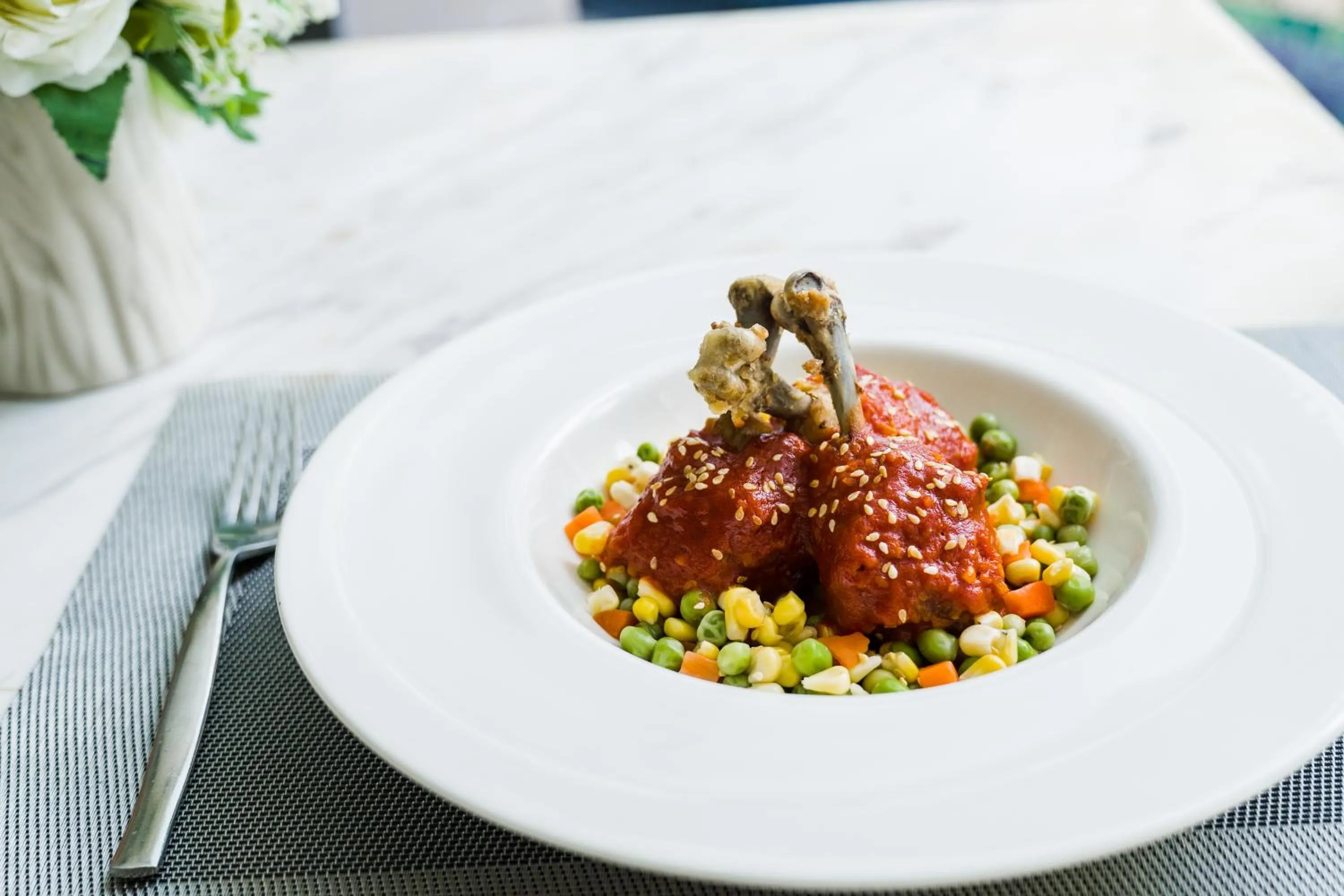 Restaurant/places to eat in La Petite Salil Sukhumvit Thonglor 1