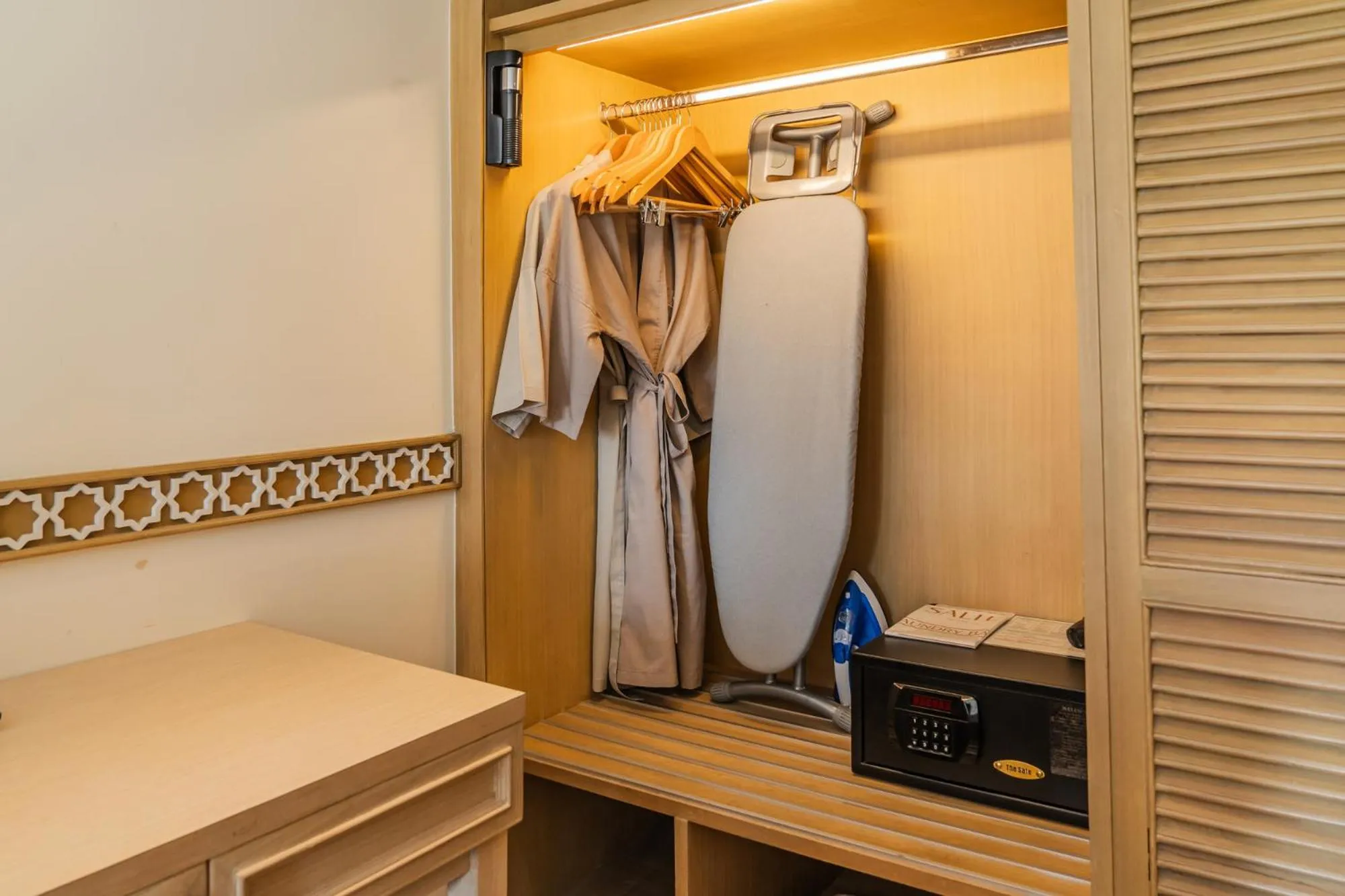 furniture in La Petite Salil Sukhumvit Thonglor 1