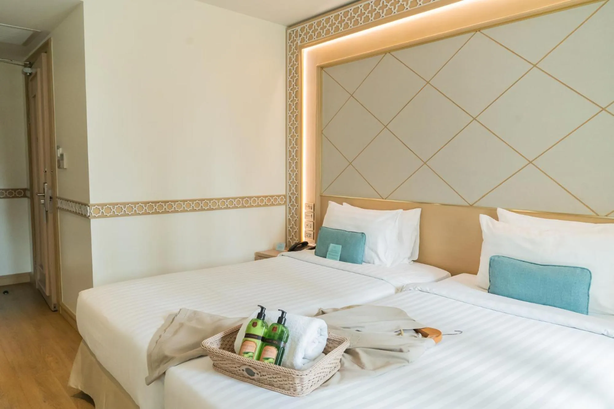 Photo of the whole room, Bed in La Petite Salil Sukhumvit Thonglor 1