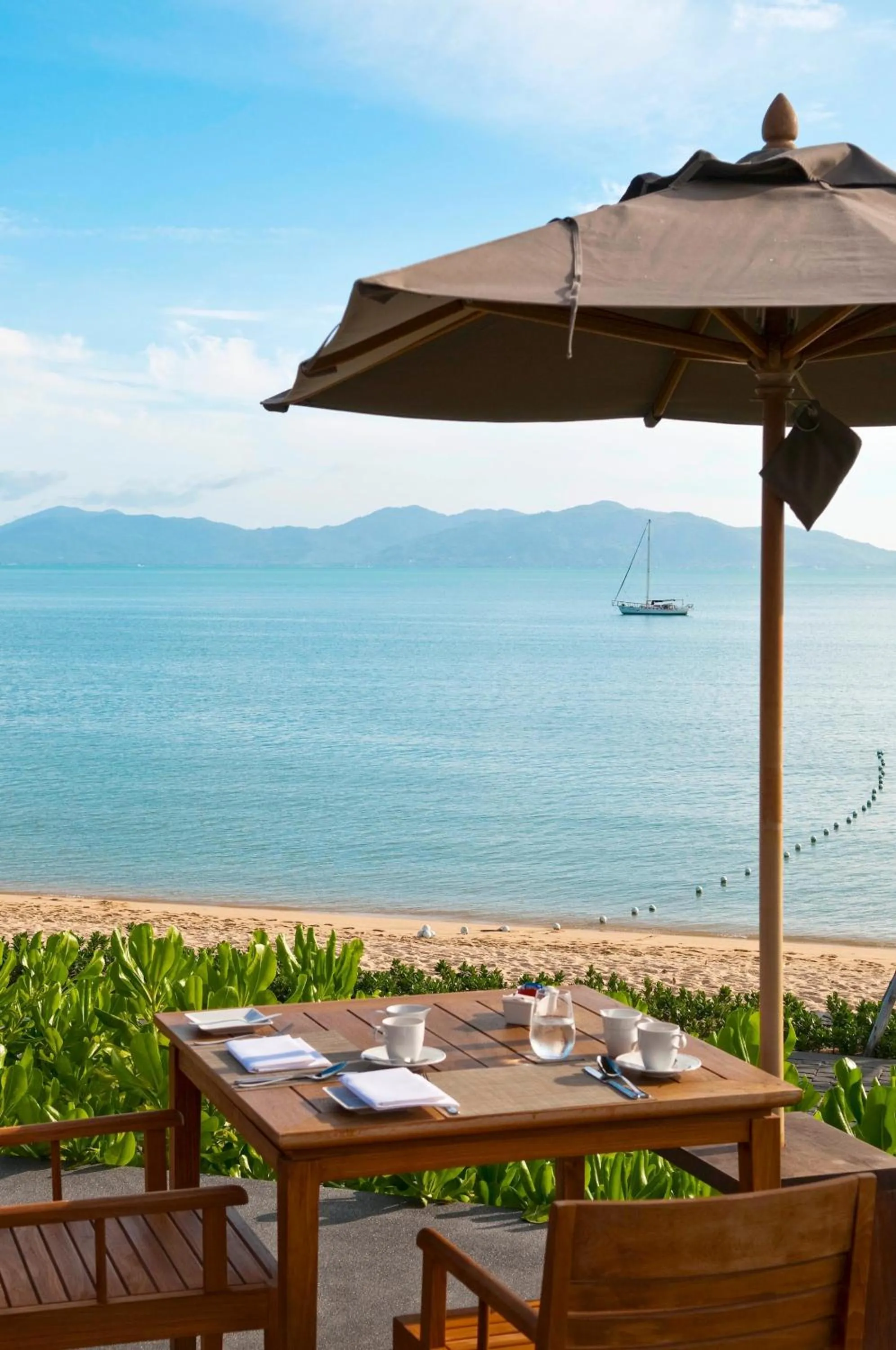 Restaurant/places to eat in Hansar Samui Resort & Spa - SHA Extra Plus