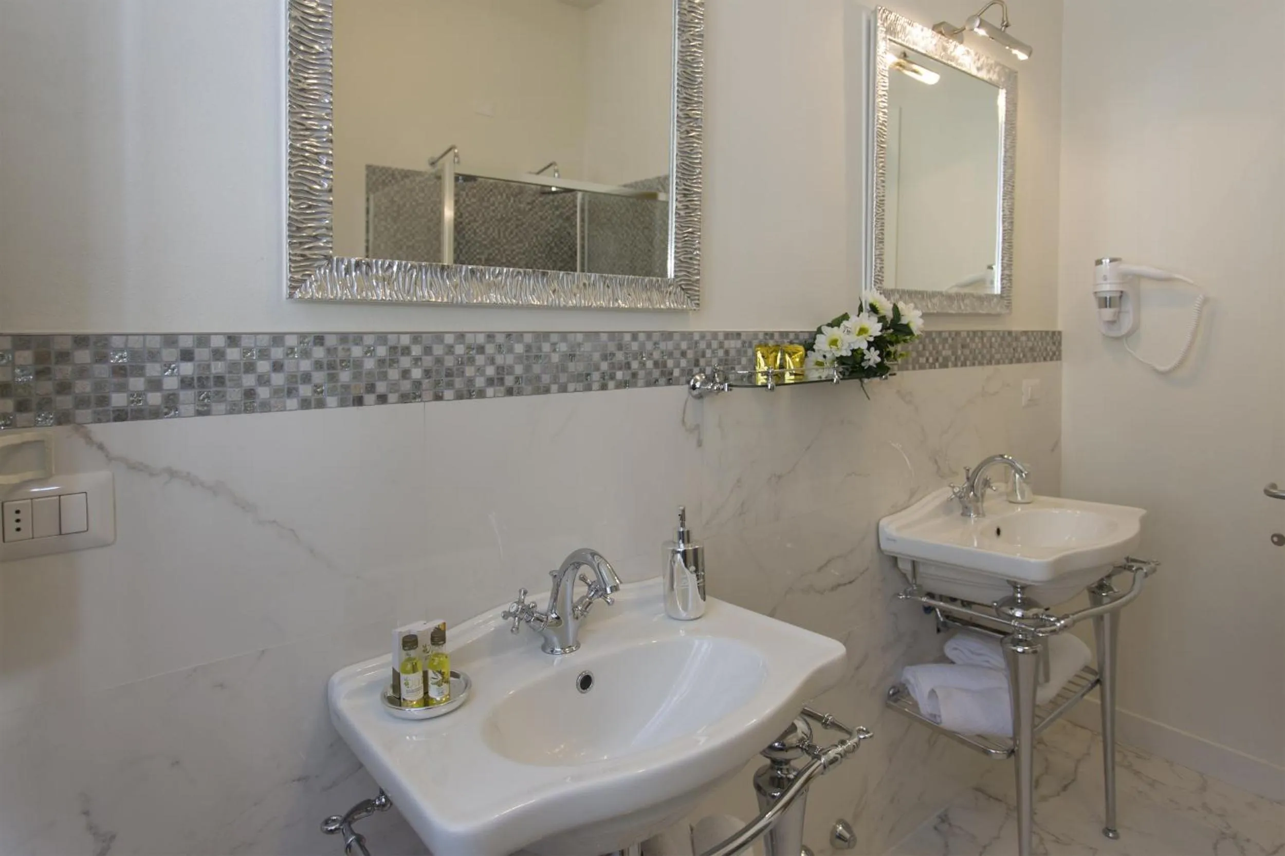 Bathroom in B&B Villa Anna