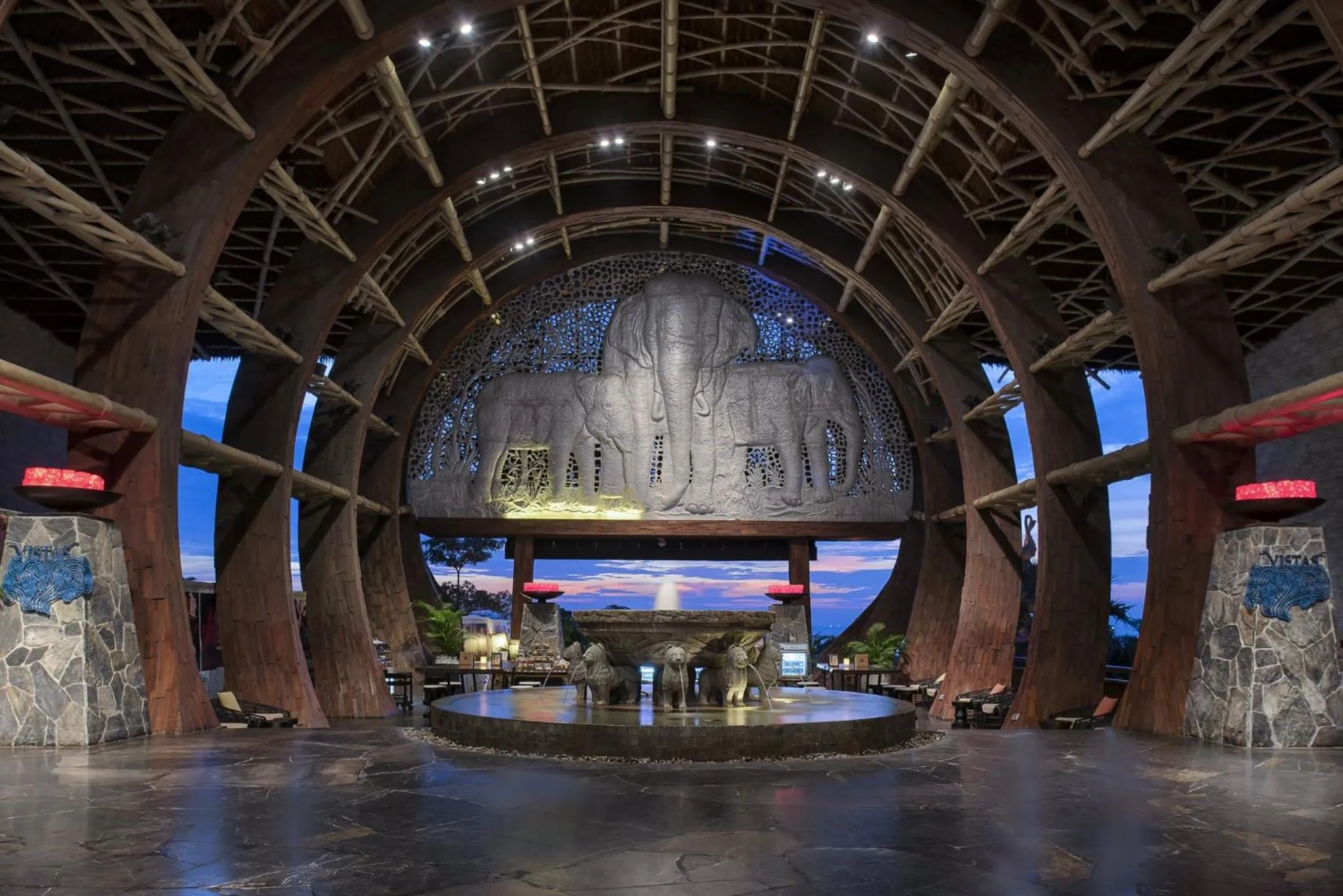 Restaurant/places to eat in Centara Grand Mirage Beach Resort Pattaya