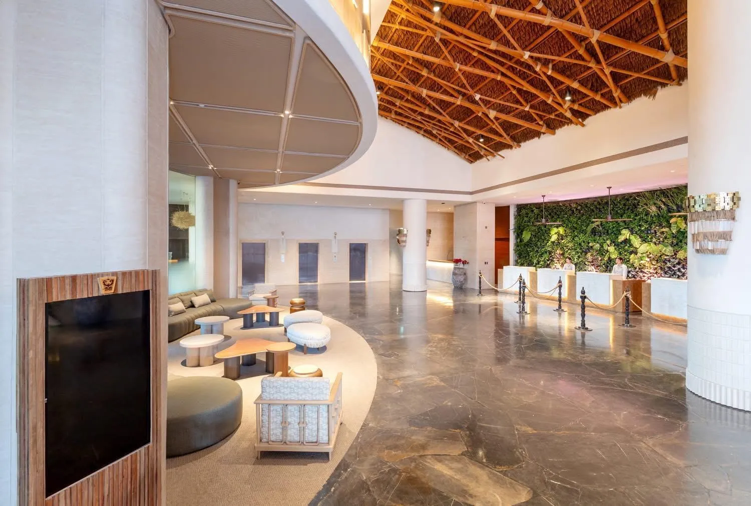 Lobby or reception in Centara Grand Mirage Beach Resort Pattaya