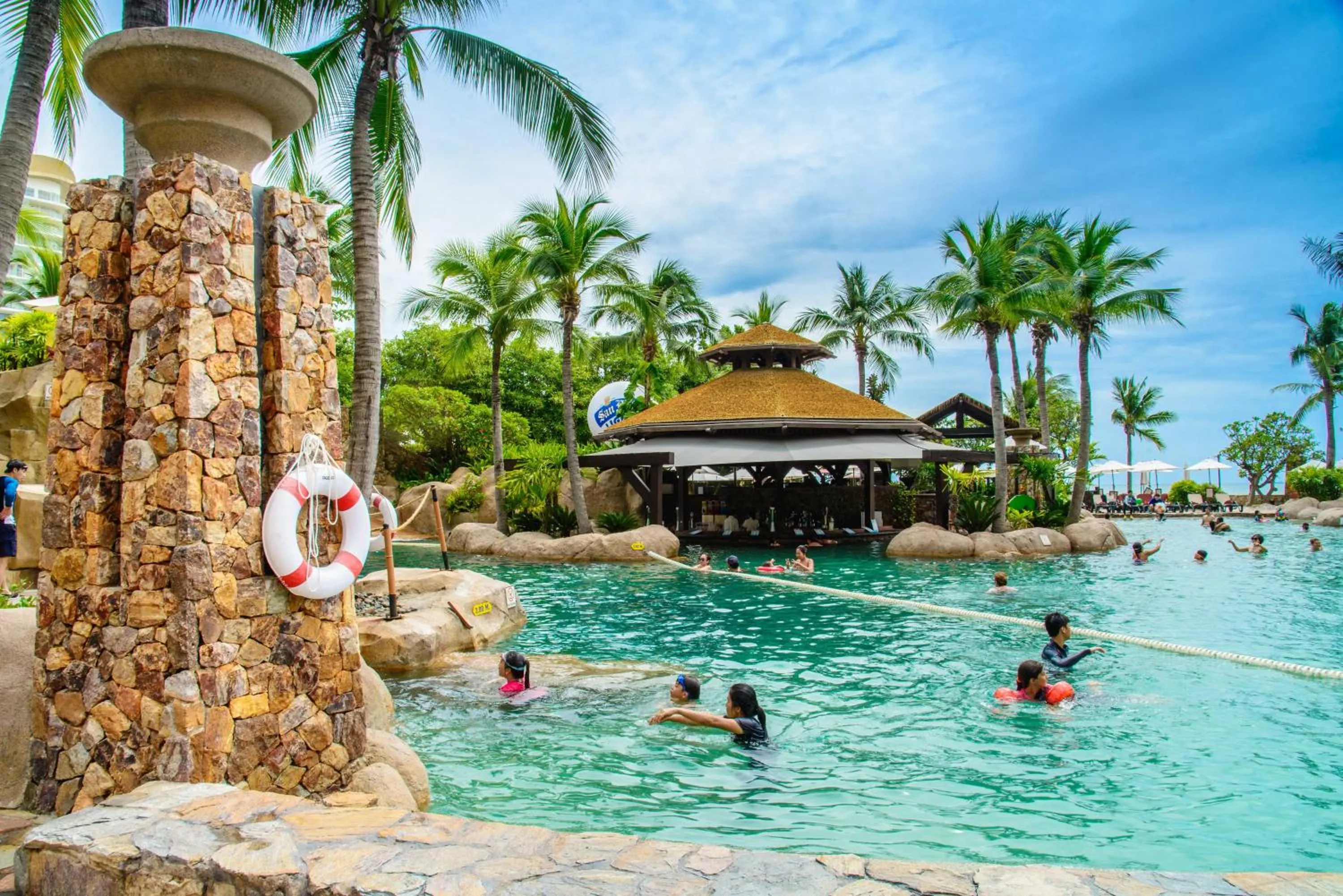 Swimming pool in Centara Grand Mirage Beach Resort Pattaya