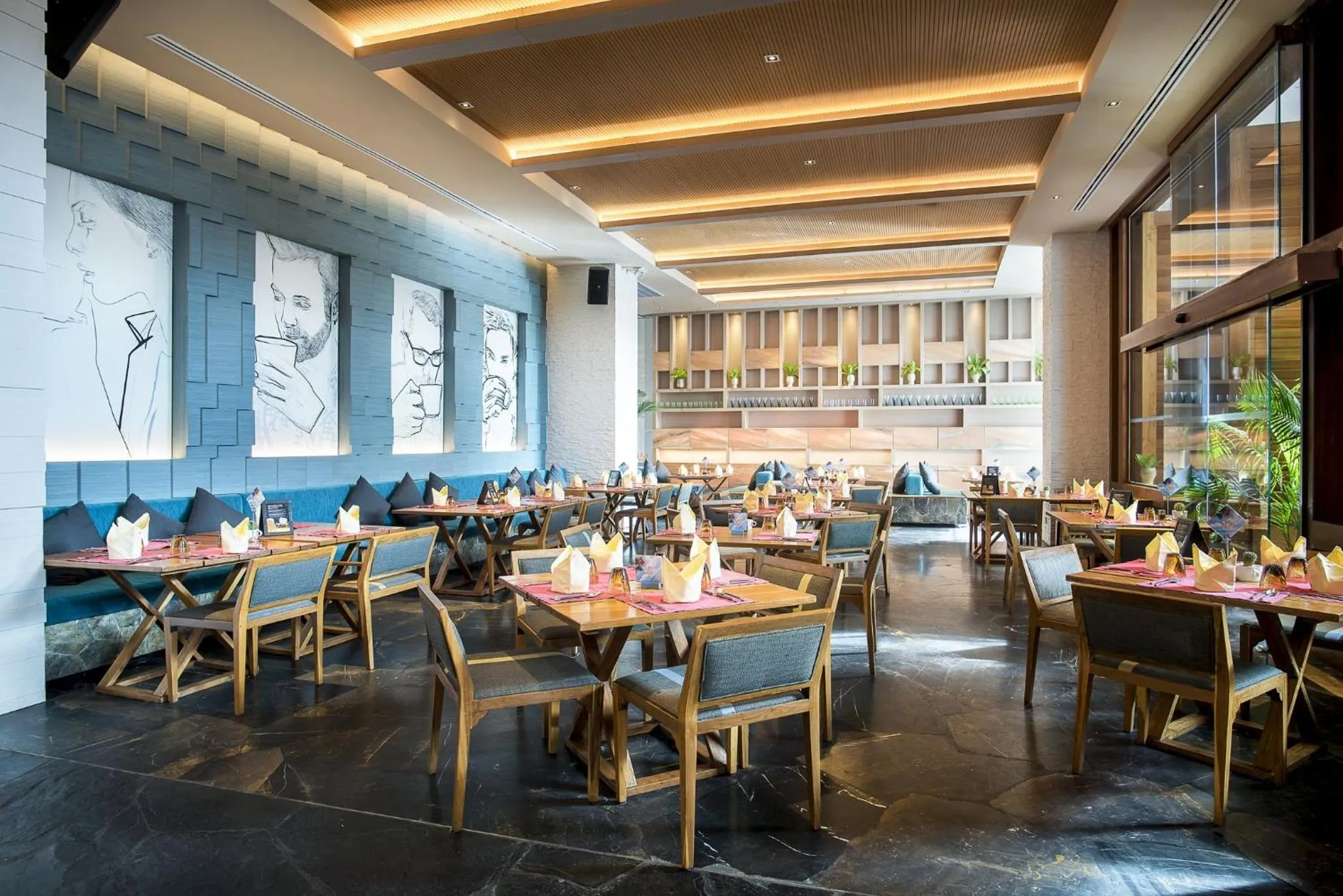 Restaurant/places to eat in Centara Grand Mirage Beach Resort Pattaya