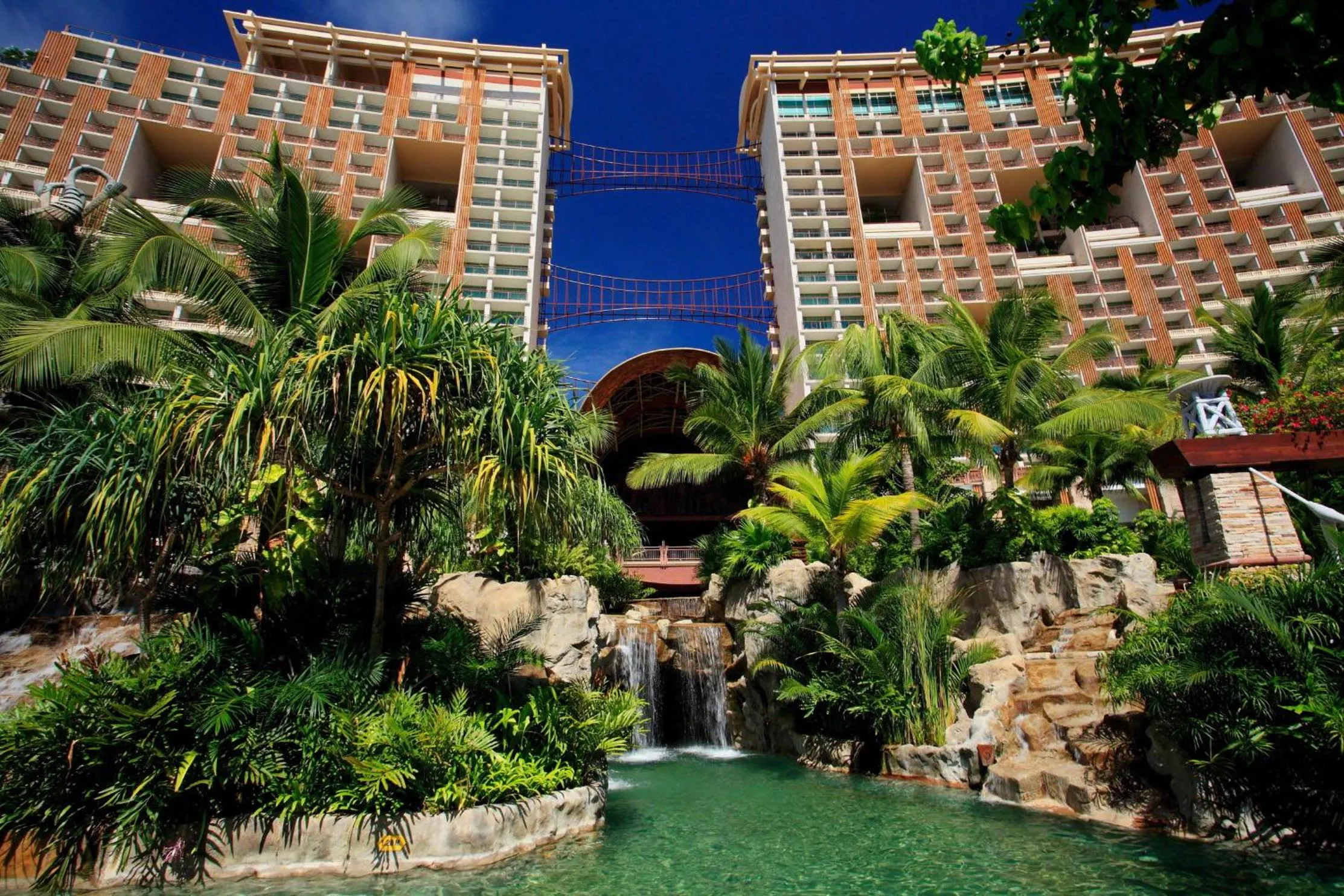 Swimming pool in Centara Grand Mirage Beach Resort Pattaya