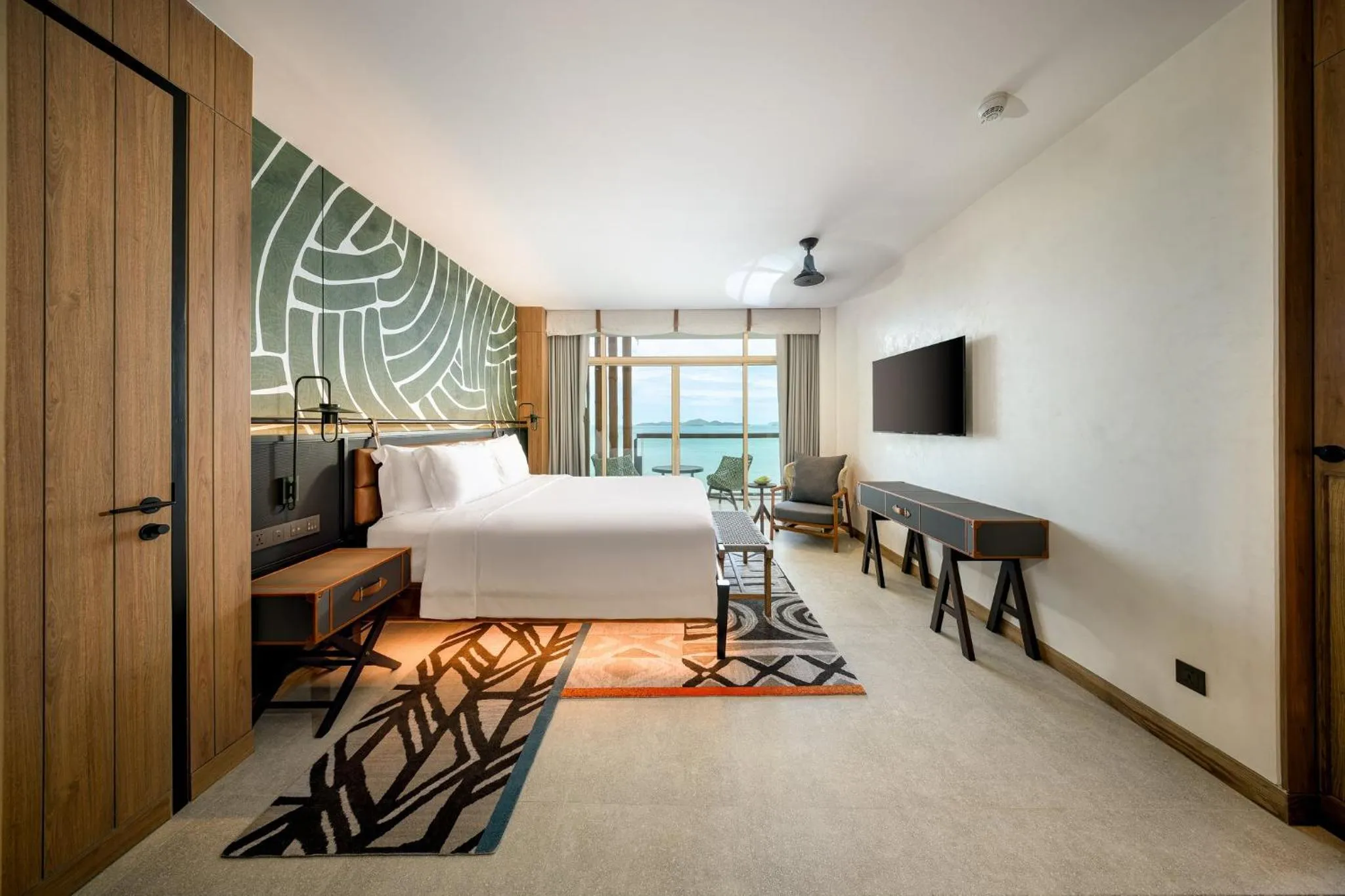 Photo of the whole room, Bed in Centara Grand Mirage Beach Resort Pattaya