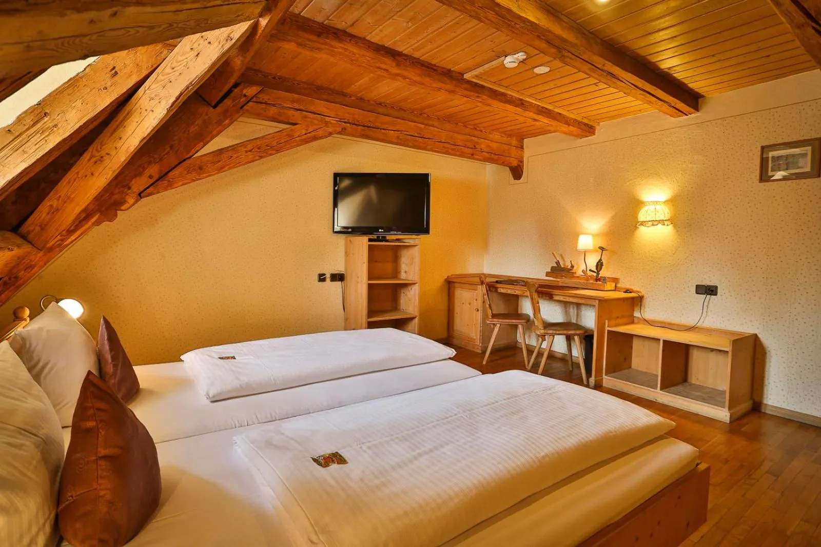 Photo of the whole room, Bed in Hotel-Brauereigasthof Josef Fuchs