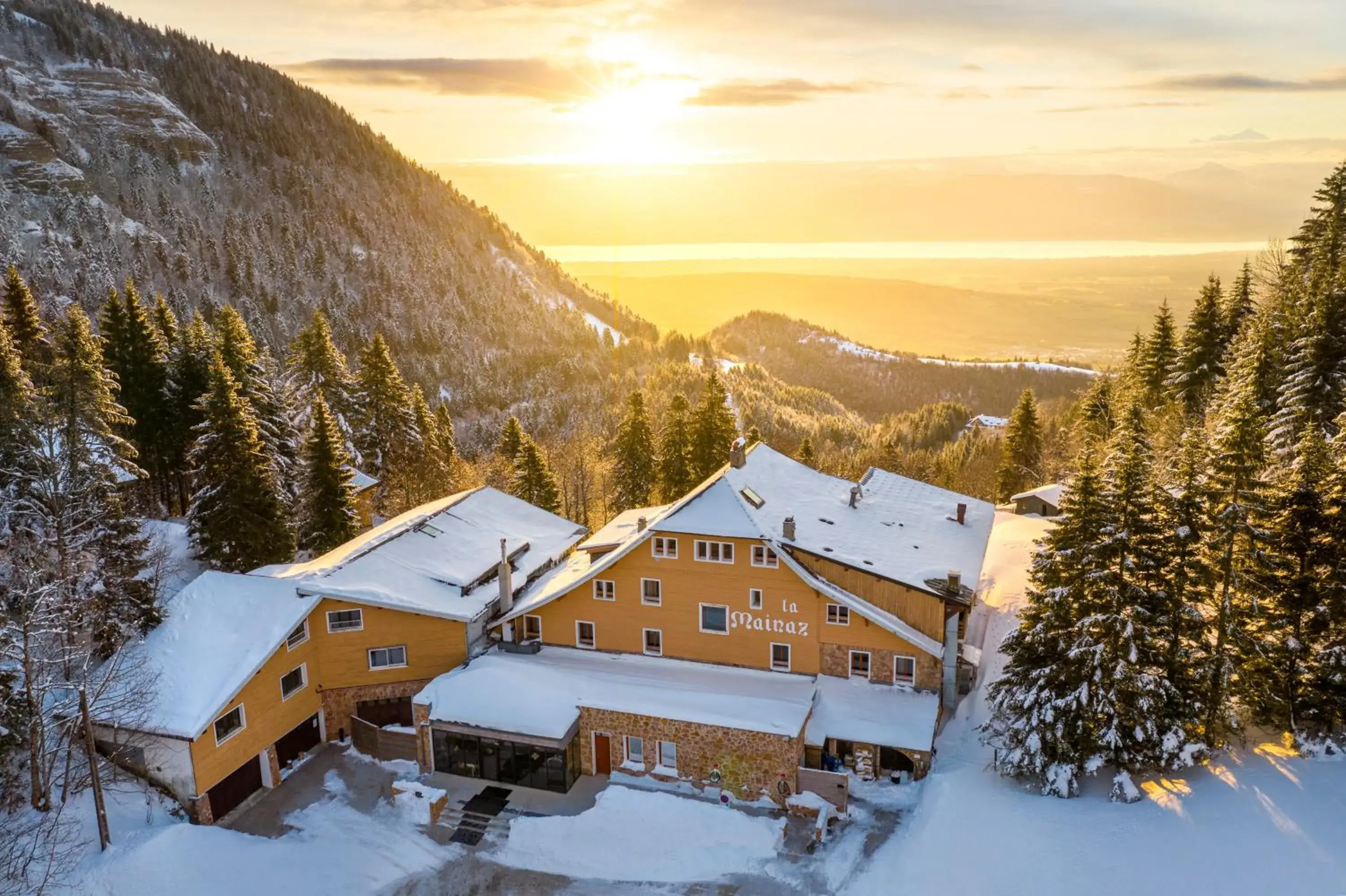 La Mainaz Hôtel Restaurant Genève - Gex - Mijoux La Mainaz Hôtel Restaurant Genève - Gex - Mijoux