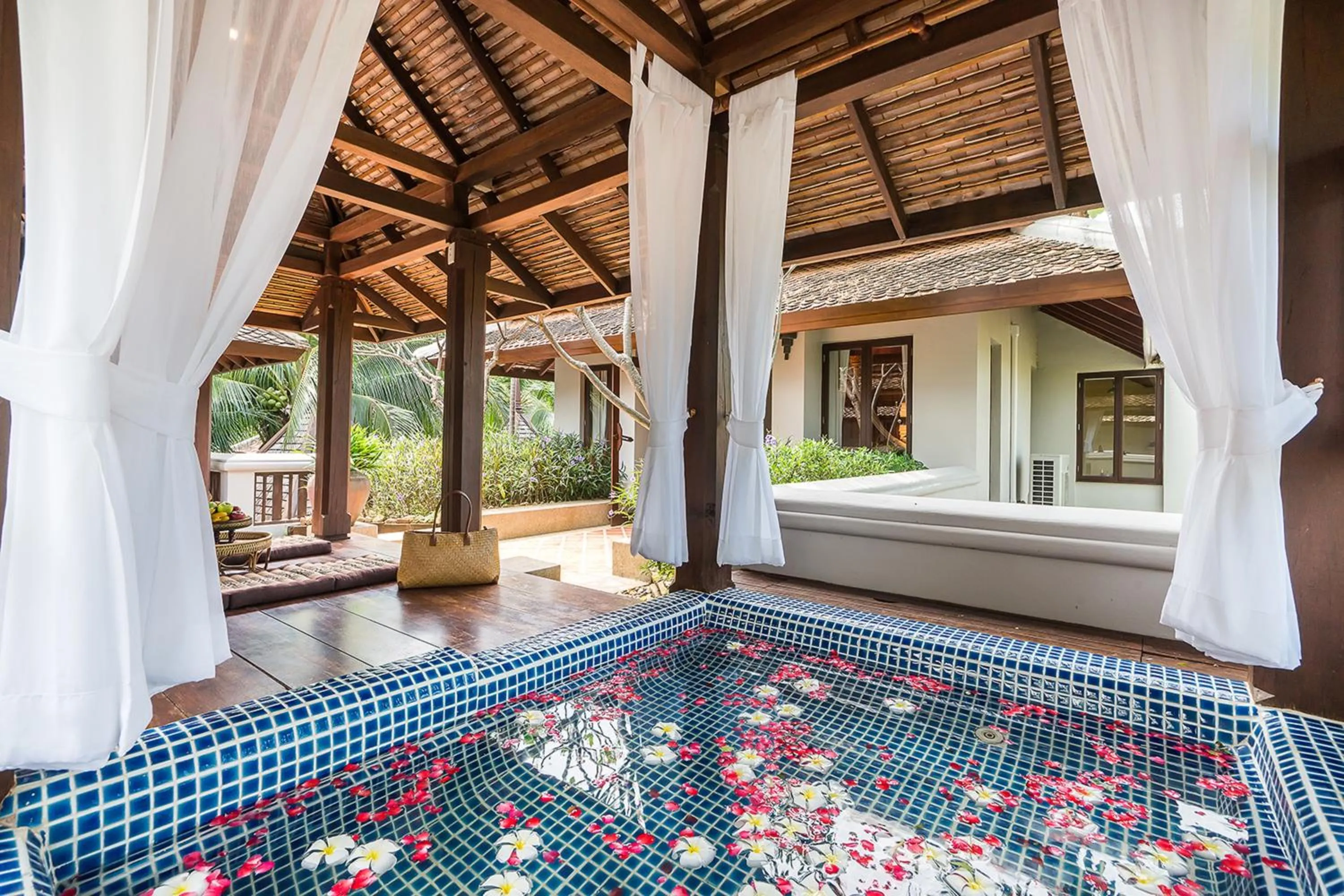 Area and facilities in Muang Samui Spa Resort