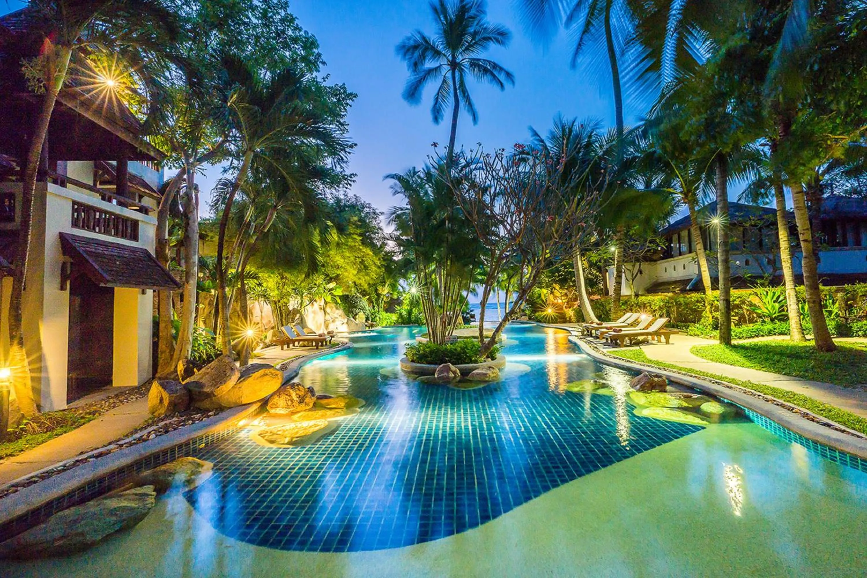 Swimming pool in Muang Samui Spa Resort