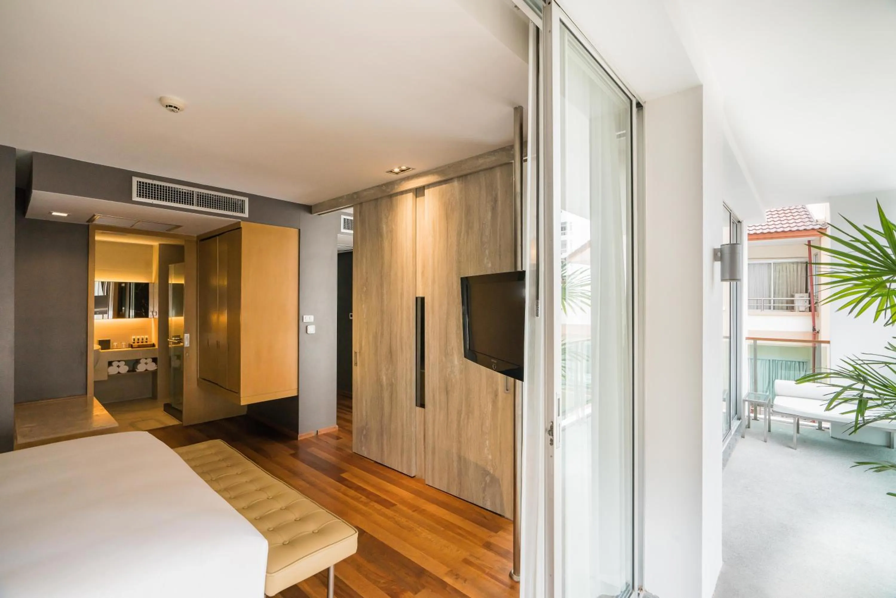 Balcony/Terrace, Bed in Hotel Vista