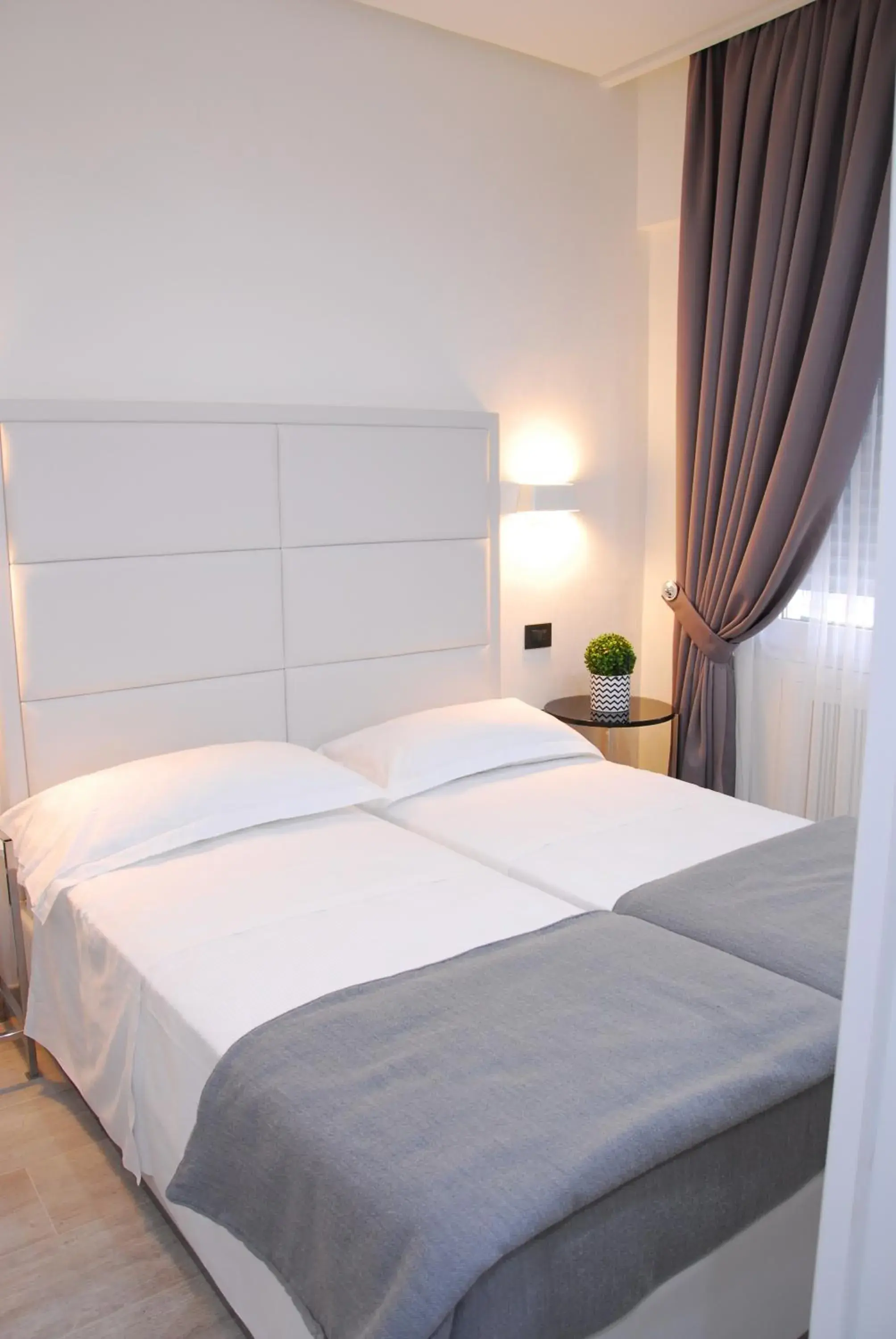 LHP Suite Rapallo LHP Suite Rapallo