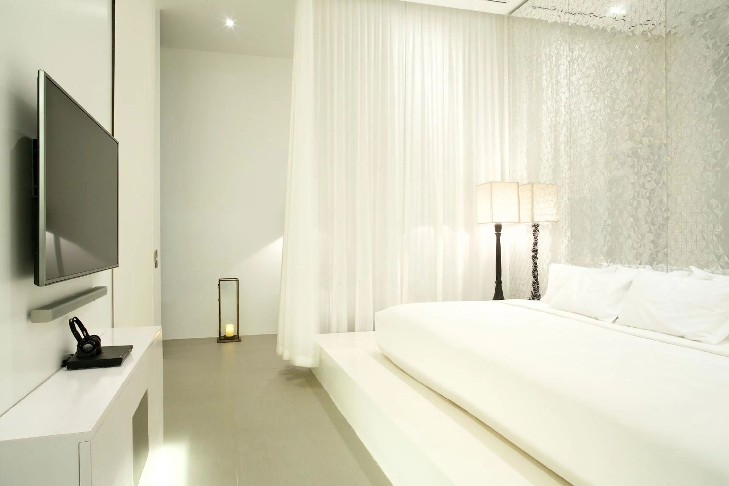 Bedroom, Bed in The Library