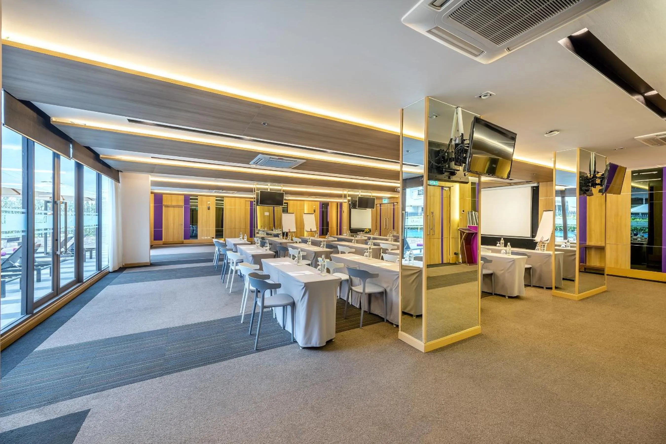 Business facilities in PLAAI Prime Hotel Rayong SHA Extra Plus