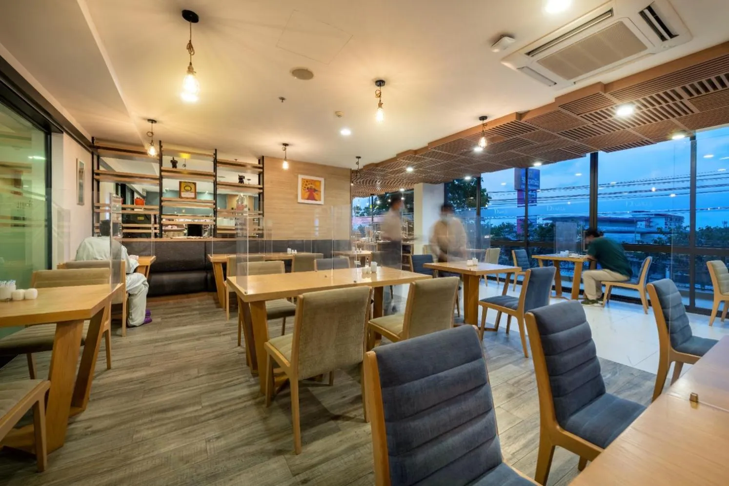 Restaurant/places to eat in PLAAI Prime Hotel Rayong SHA Extra Plus