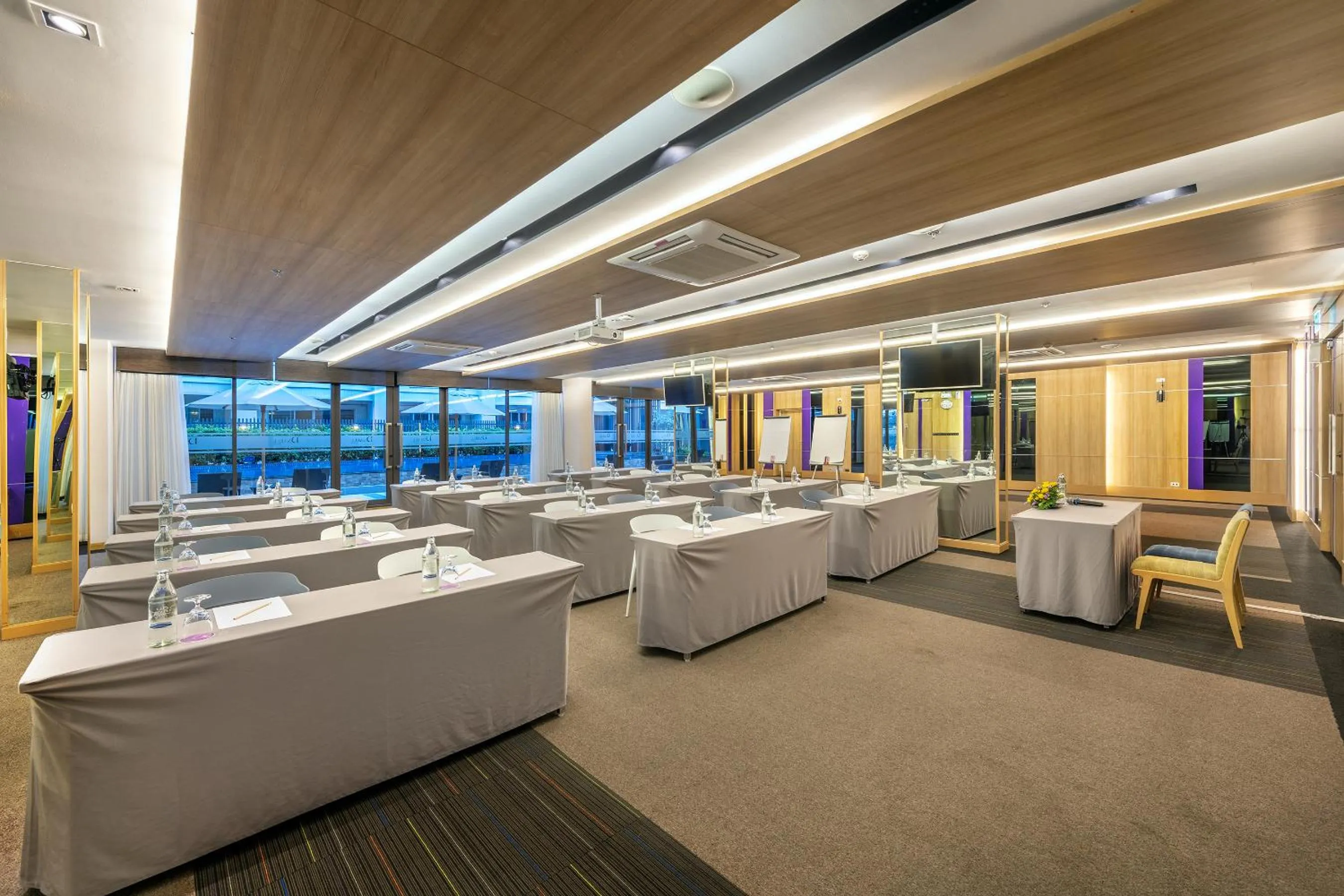 Business facilities in PLAAI Prime Hotel Rayong SHA Extra Plus