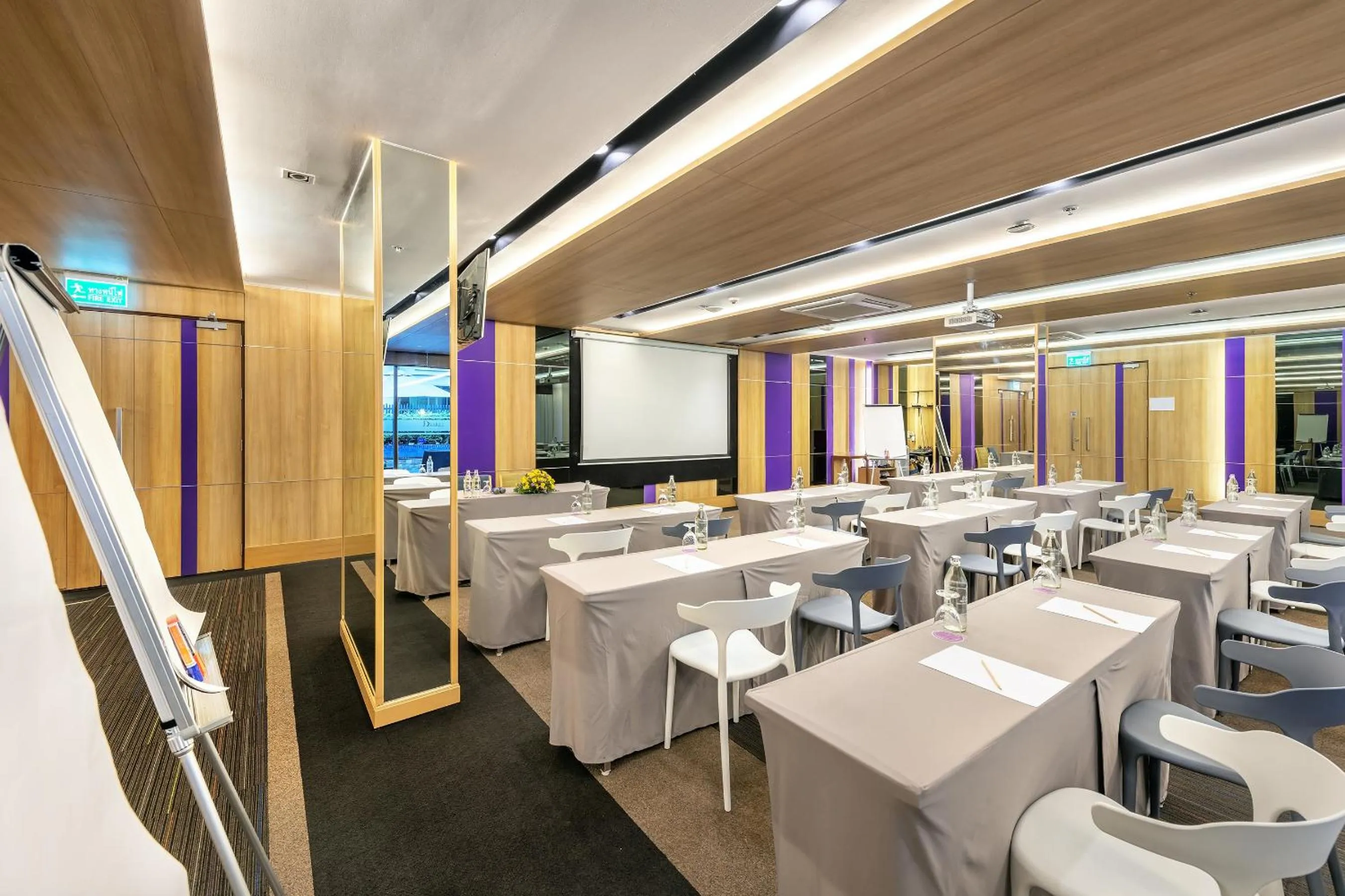 Business facilities in PLAAI Prime Hotel Rayong SHA Extra Plus