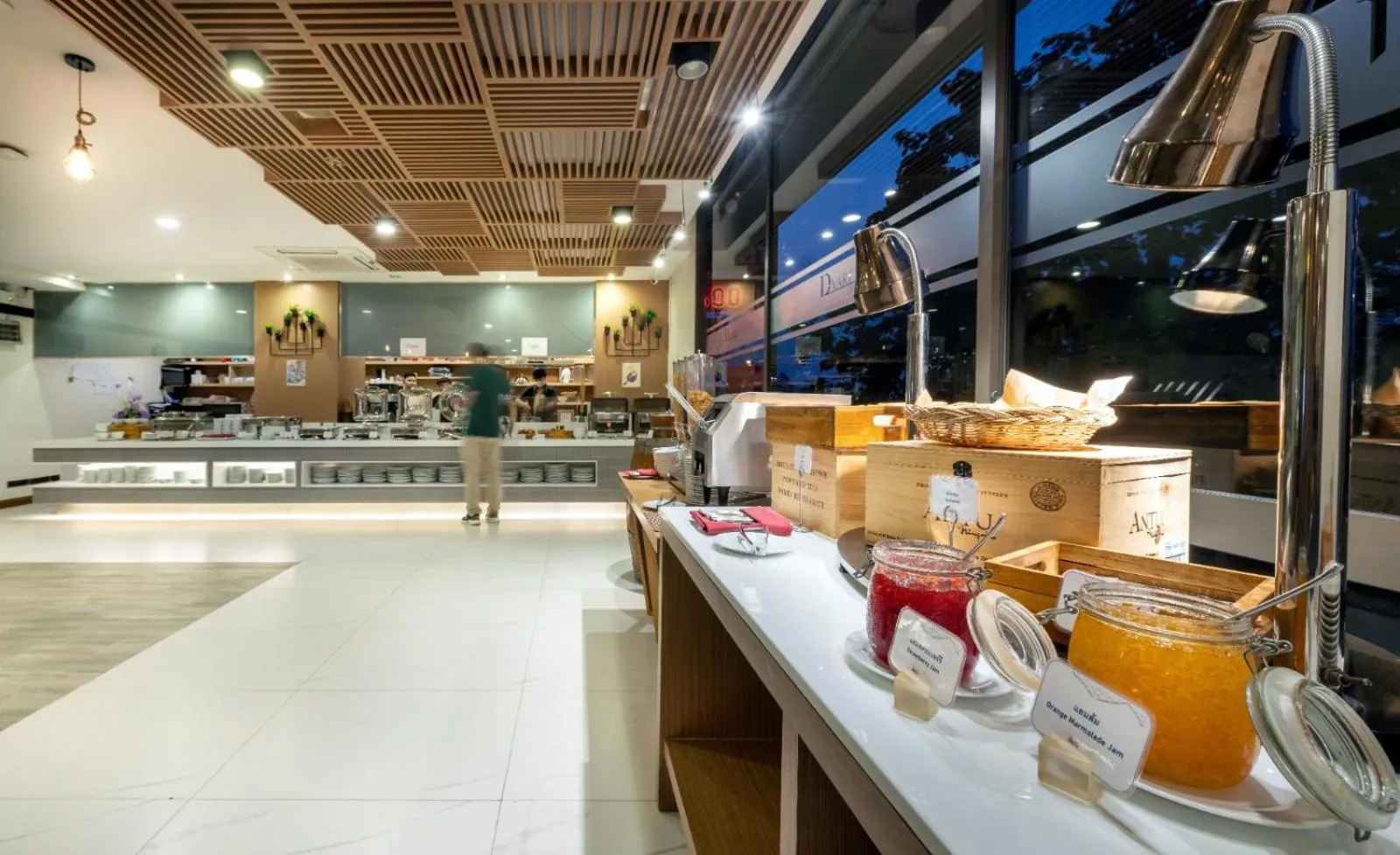 Restaurant/places to eat in PLAAI Prime Hotel Rayong SHA Extra Plus