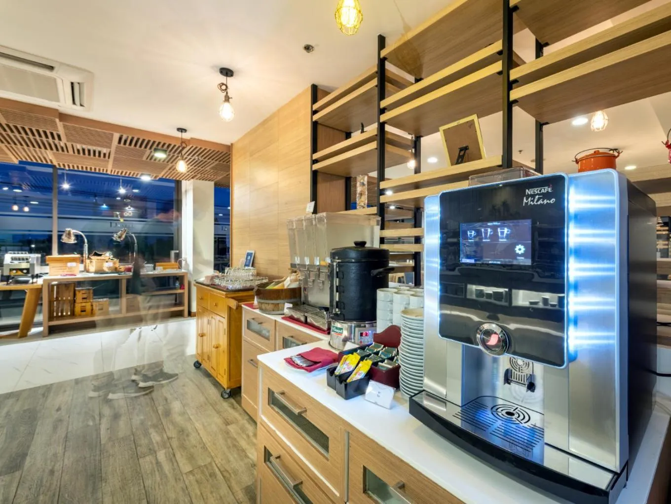 Restaurant/places to eat in PLAAI Prime Hotel Rayong SHA Extra Plus