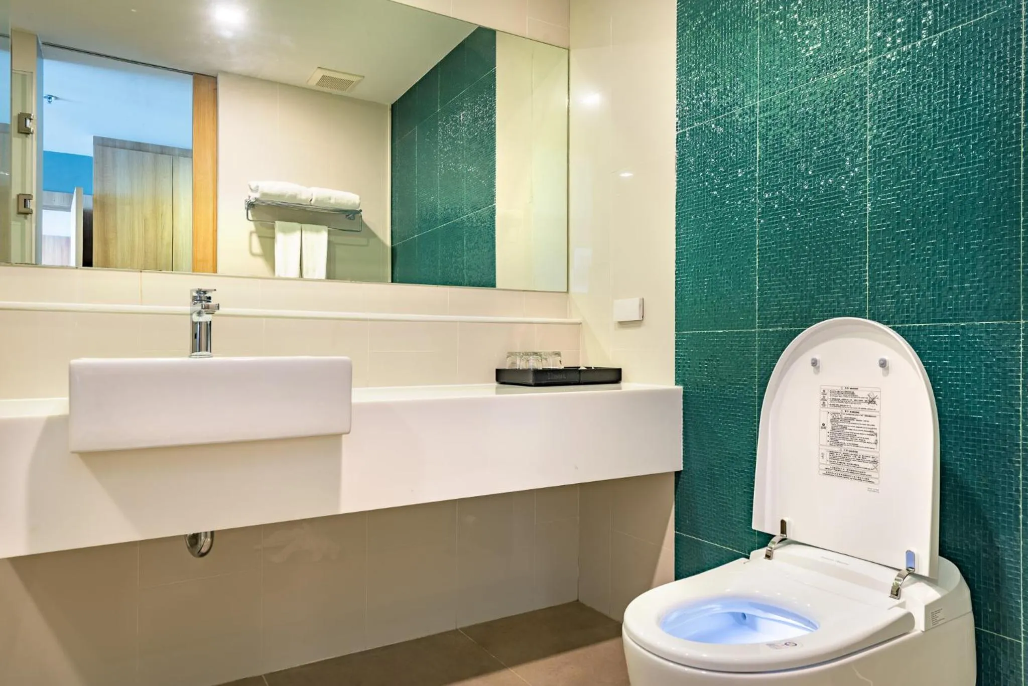 Toilet in PLAAI Prime Hotel Rayong SHA Extra Plus