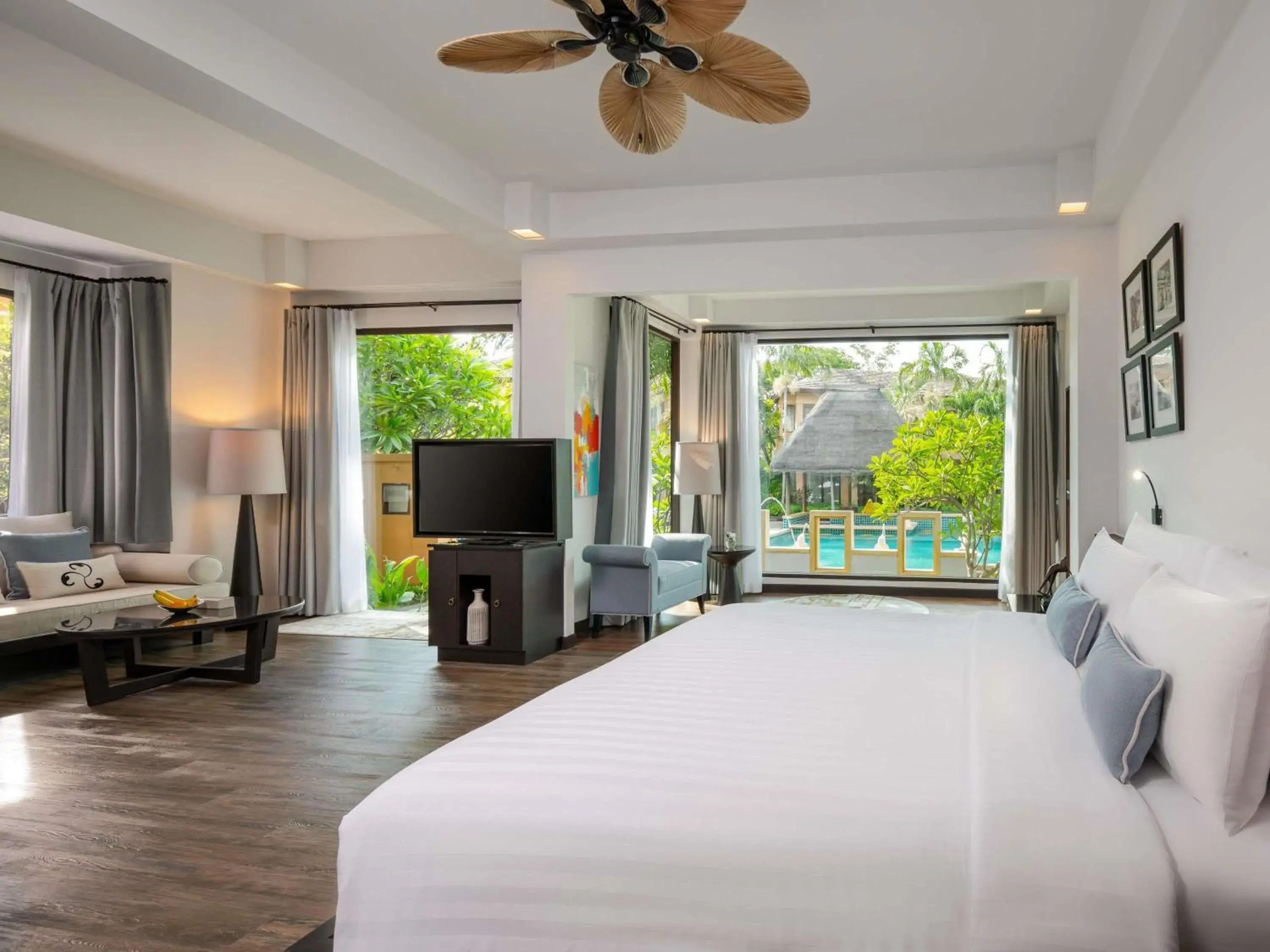 Premium Junior King Suite in Mövenpick Asara Resort & Spa Hua Hin Premium Junior King Suite in Mövenpick Asara Resort & Spa Hua Hin