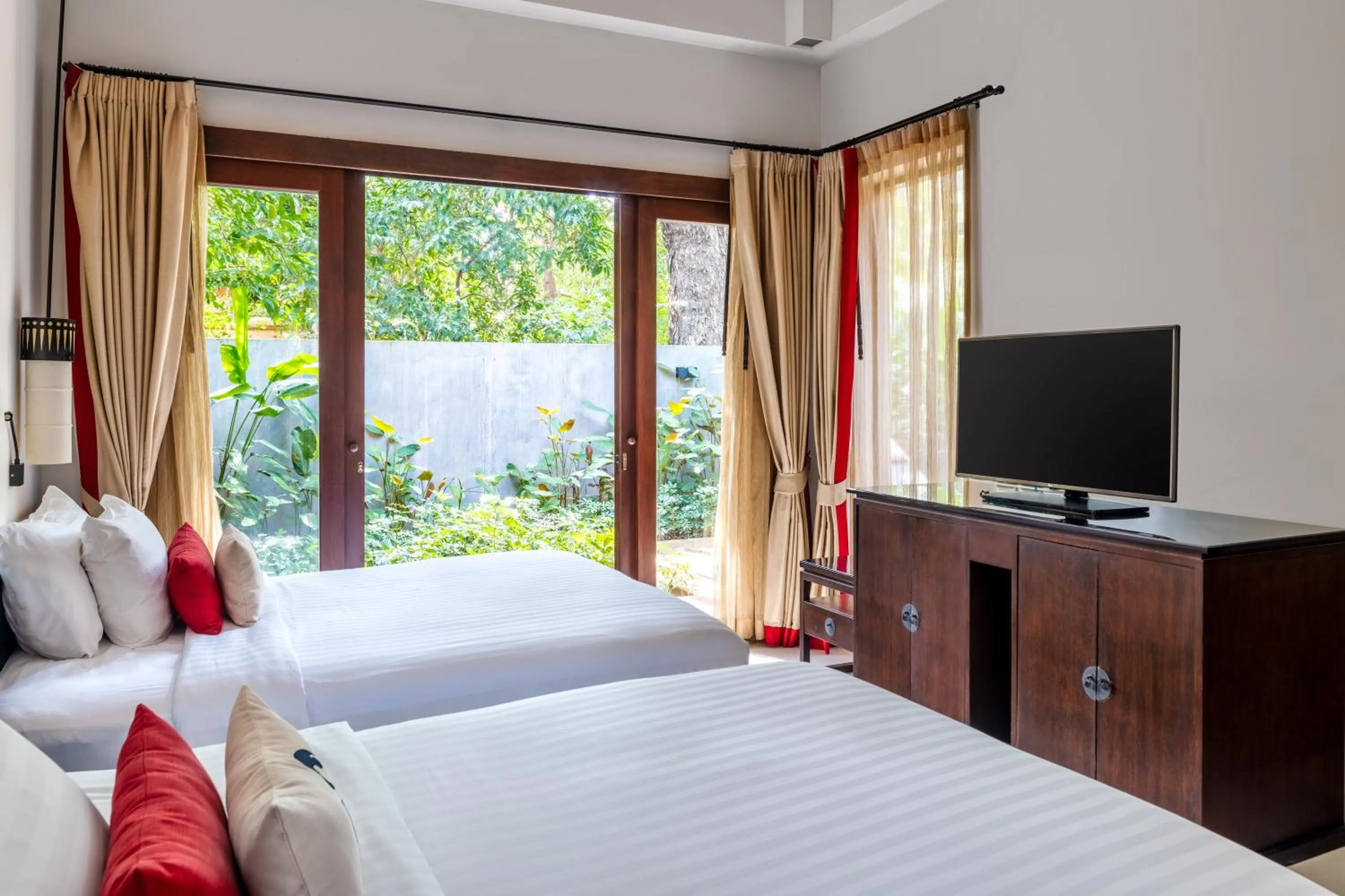 Bedroom, Bed in Mövenpick Asara Resort & Spa Hua Hin