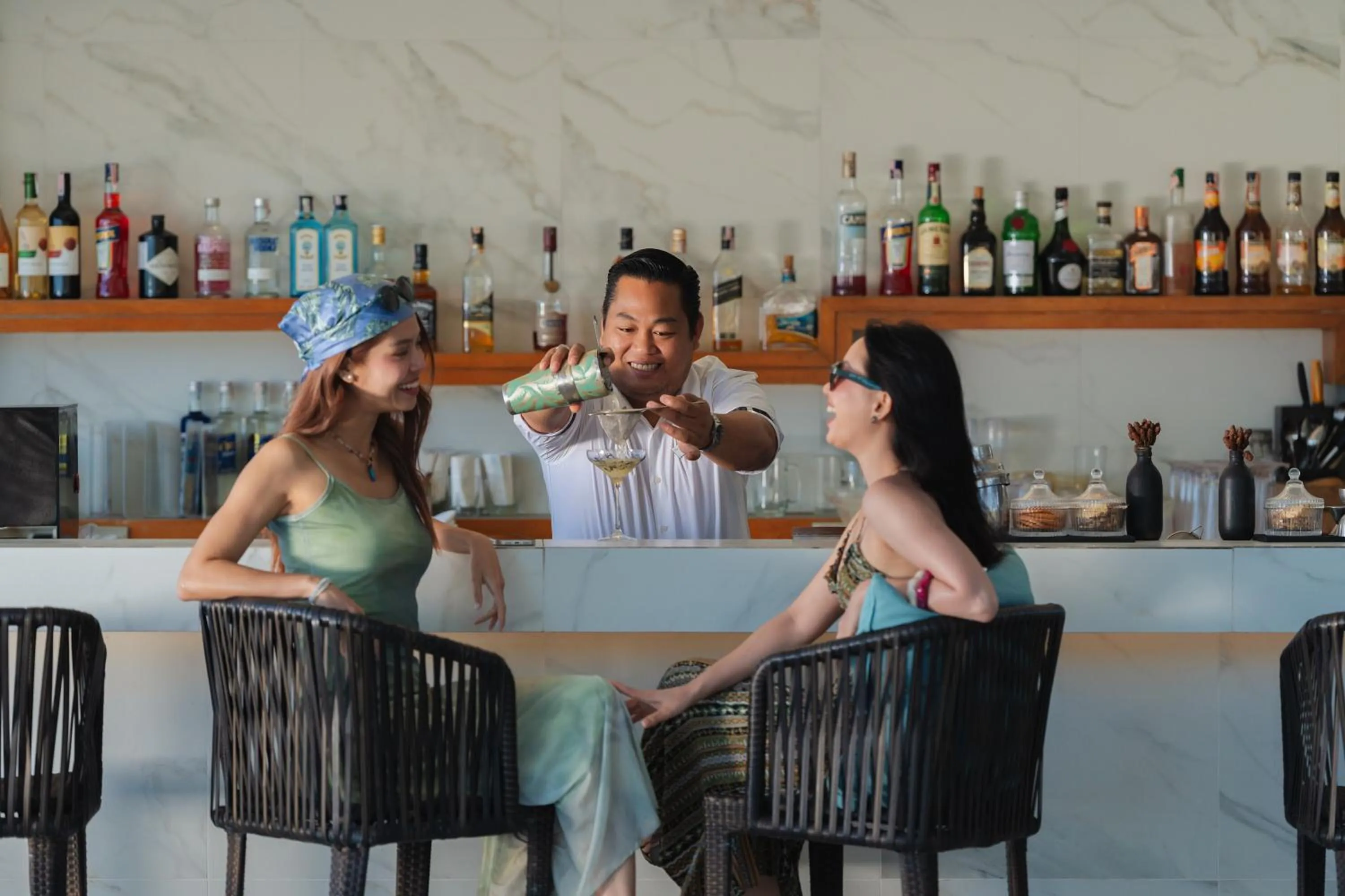 Lounge or bar in Mövenpick Asara Resort & Spa Hua Hin