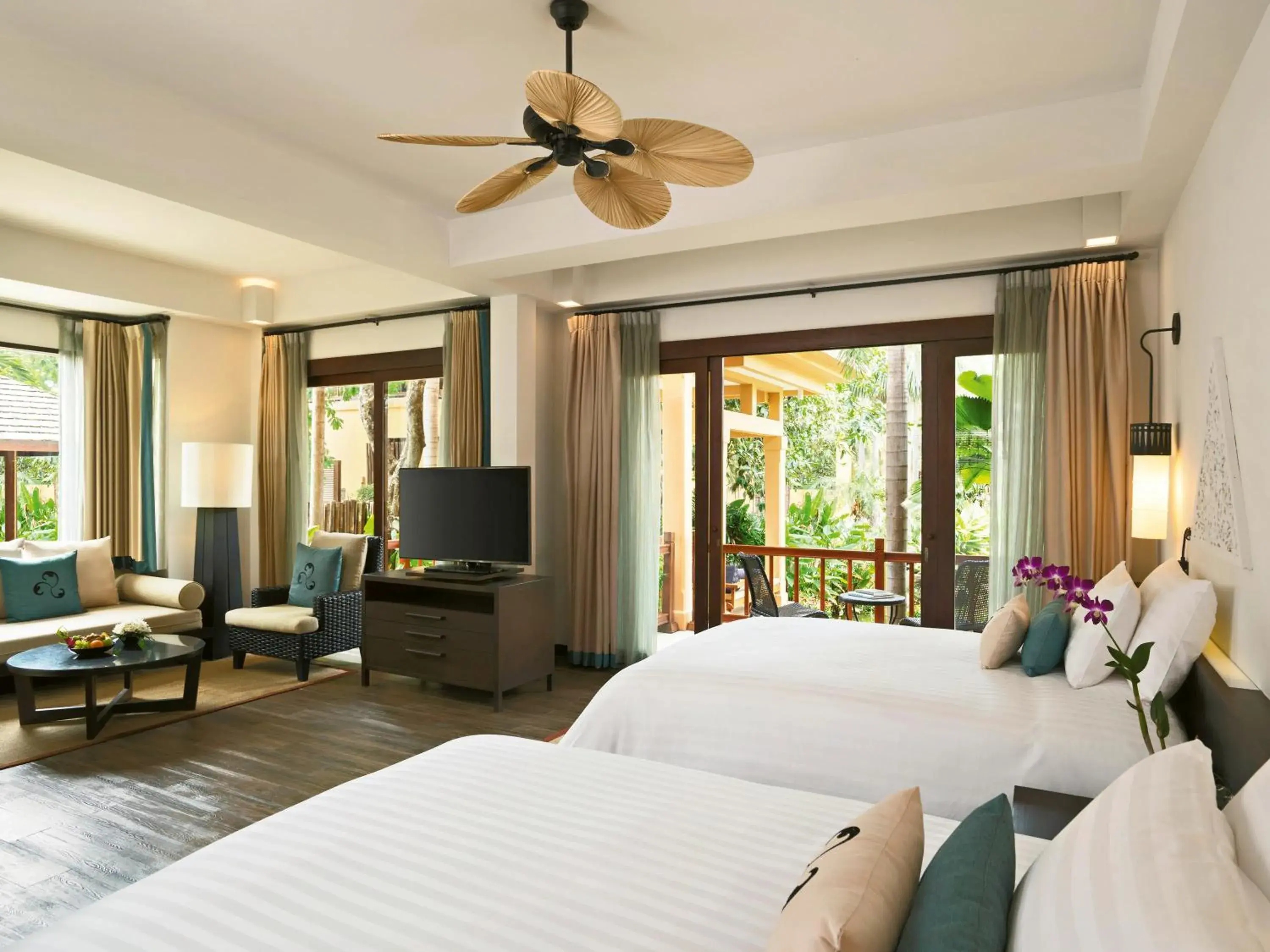 Junior Suite with Twin Beds and Pool View in Mövenpick Asara Resort & Spa Hua Hin Junior Suite with Twin Beds and Pool View in Mövenpick Asara Resort & Spa Hua Hin