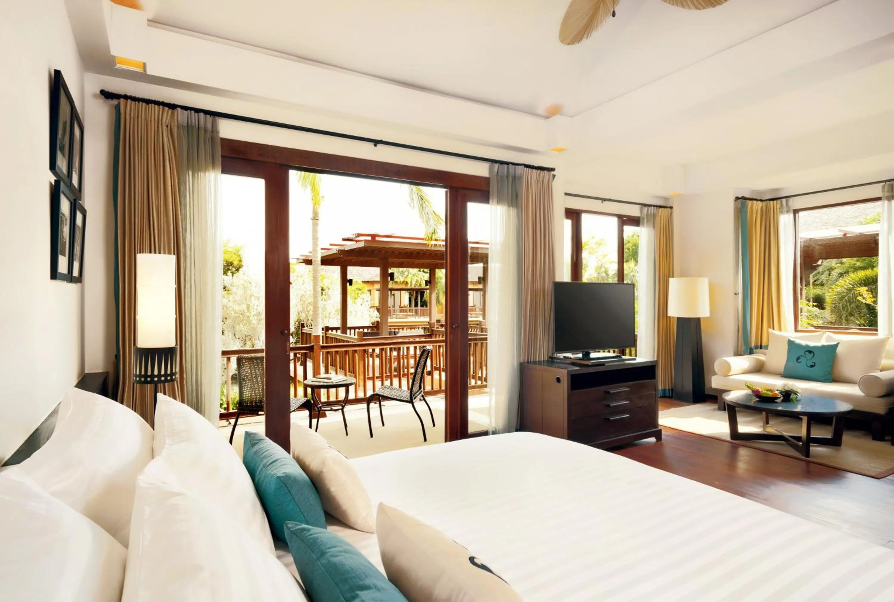 Bedroom, Bed in Mövenpick Asara Resort & Spa Hua Hin