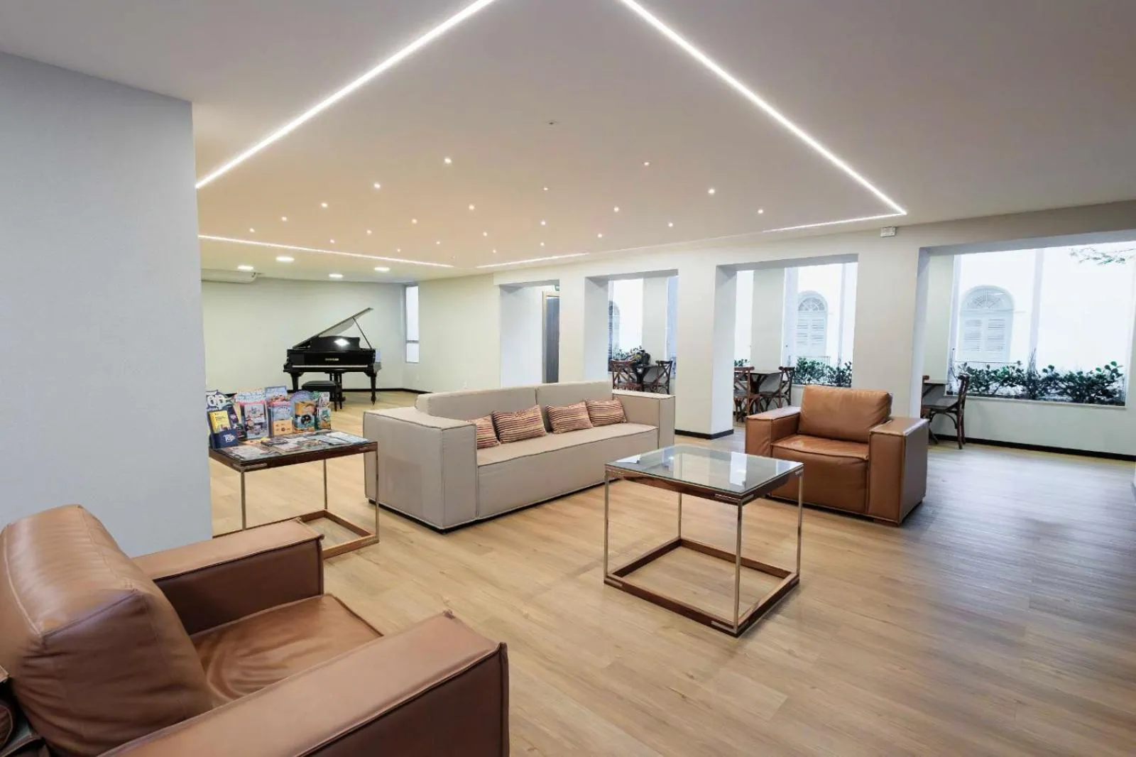 Seating area in Hotel Évora by Rede Sagres