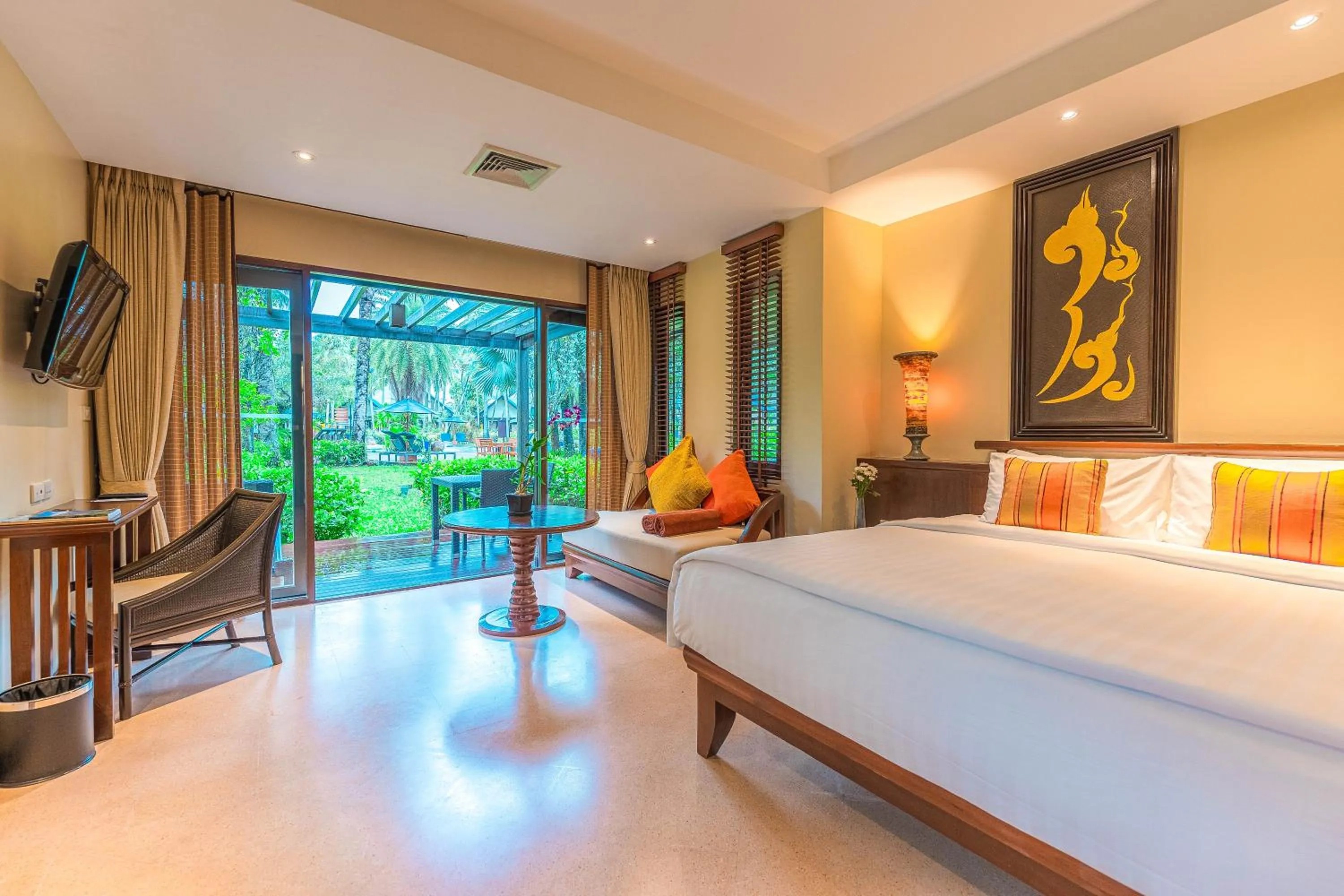 Bedroom, Bed in Paradox Resort Phuket