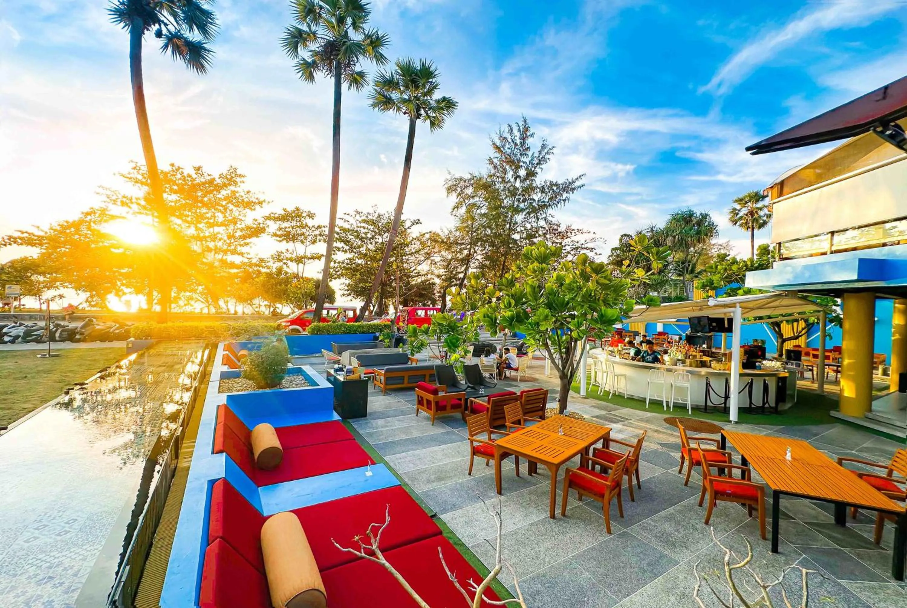Restaurant/places to eat in Paradox Resort Phuket