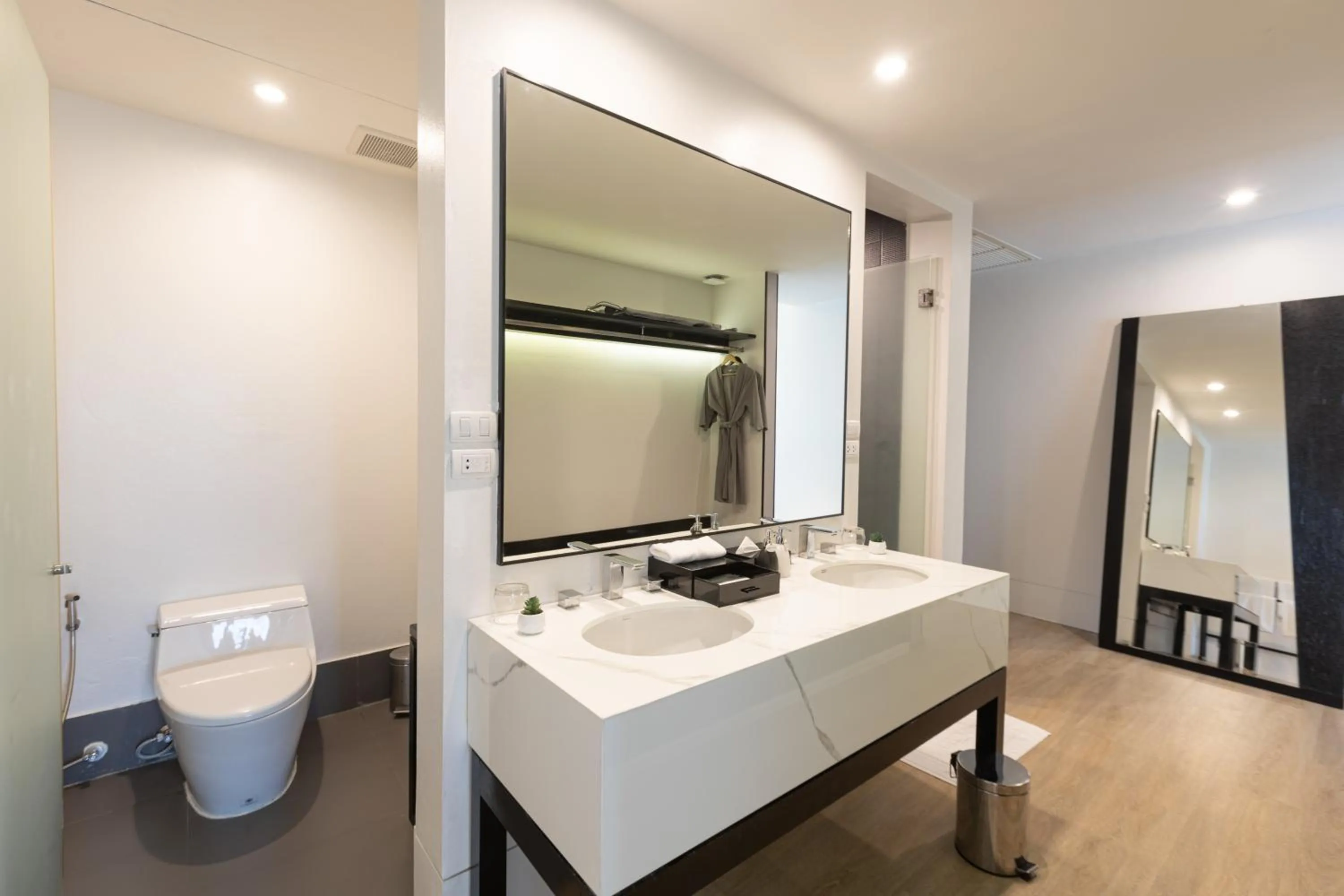 Toilet in The Palayana Hua Hin