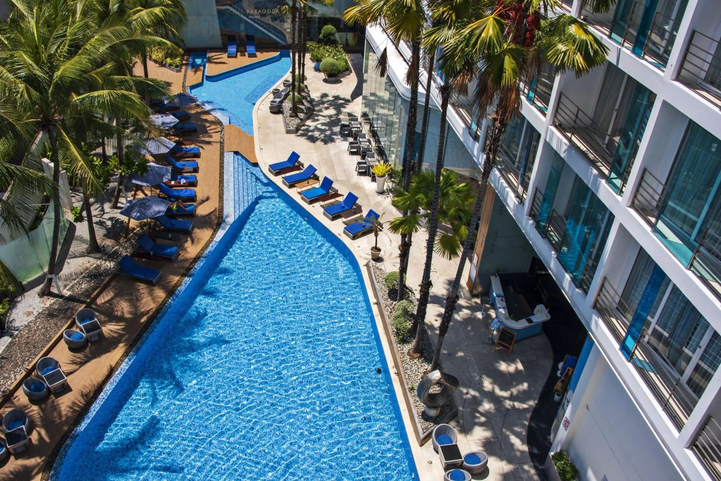 Swimming pool in Hotel Baraquda Heeton Pattaya by Compass Hospitality