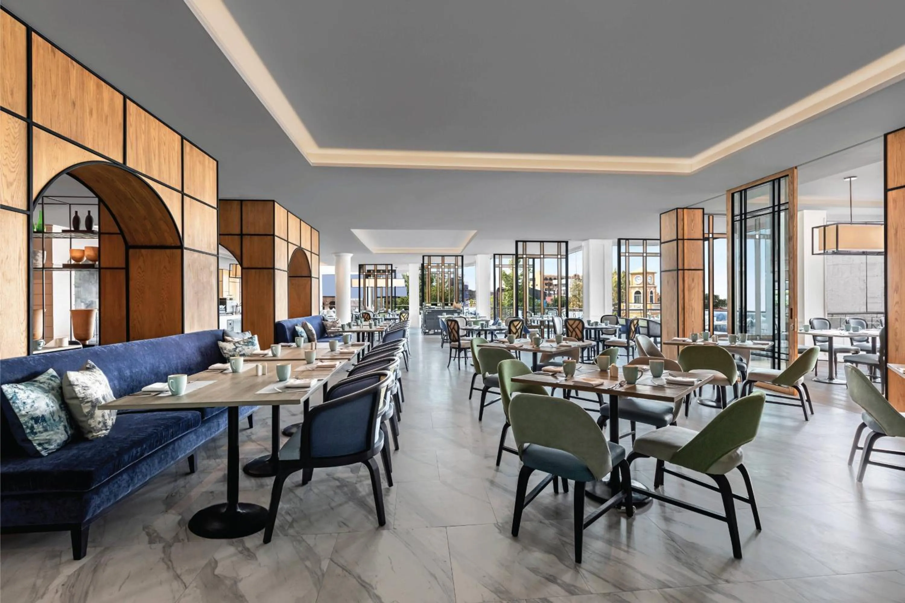 Restaurant/places to eat in Courtyard by Marriott Phuket Town