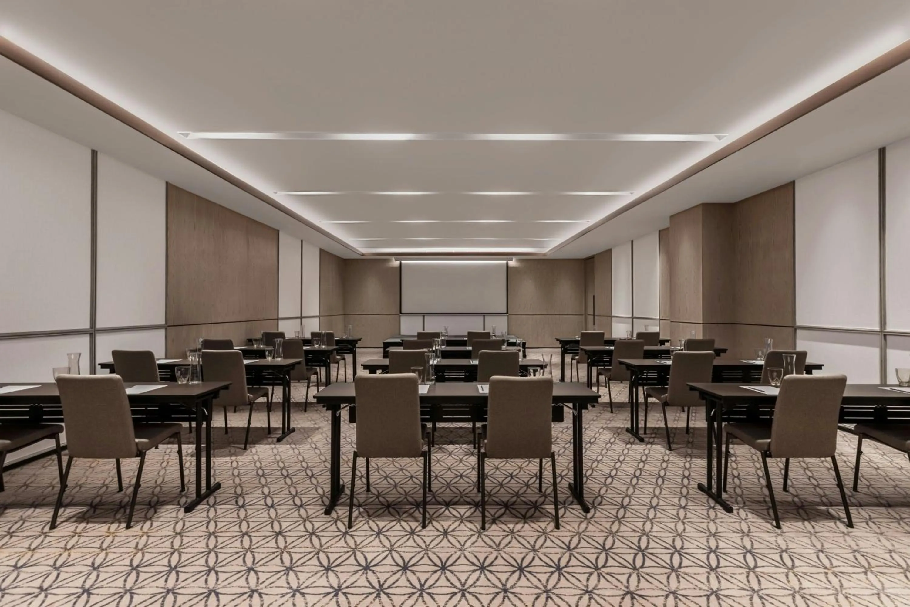Meeting/conference room in Courtyard by Marriott Phuket Town